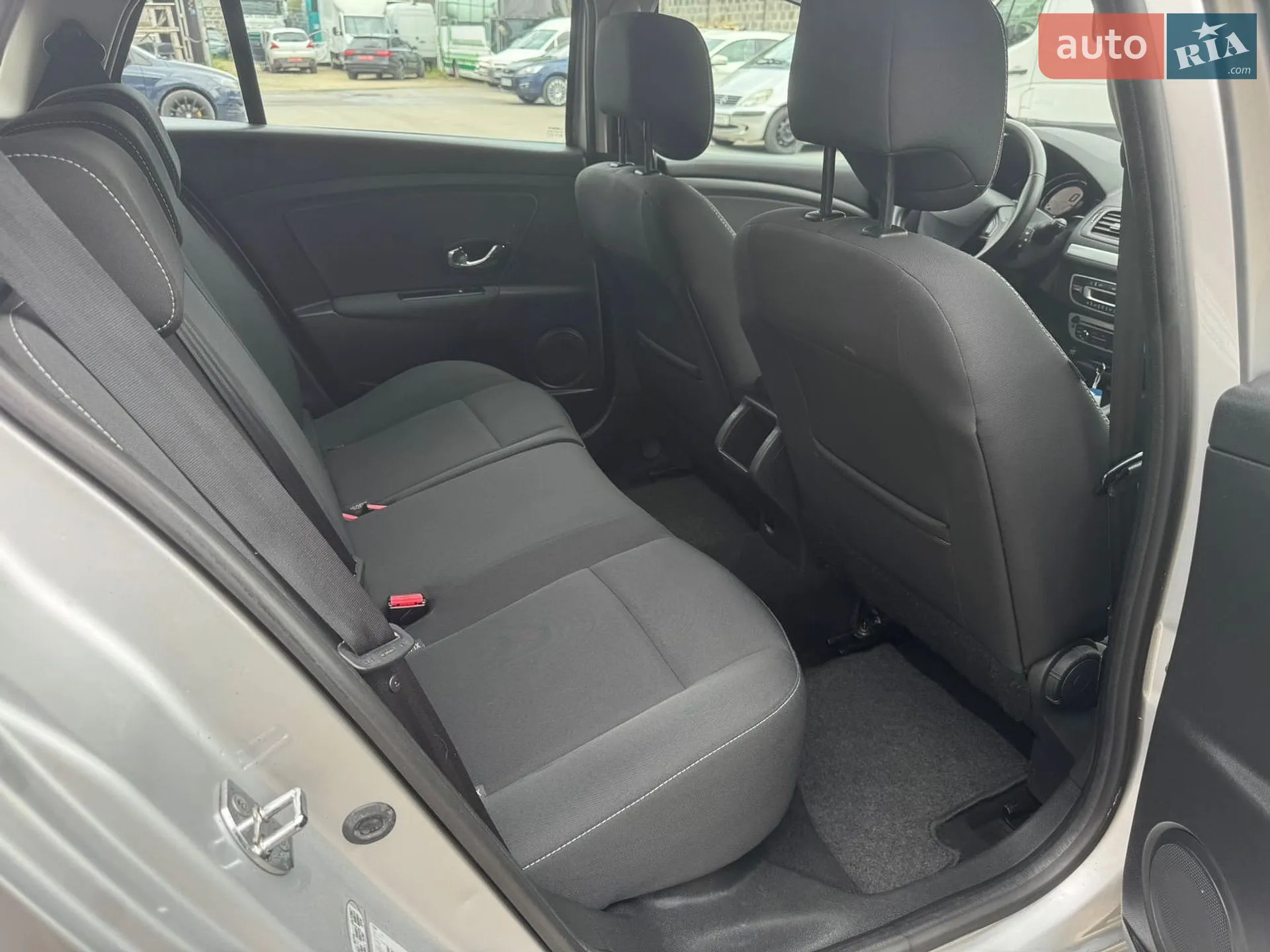 2013 Renault Megane - мініатюра 23