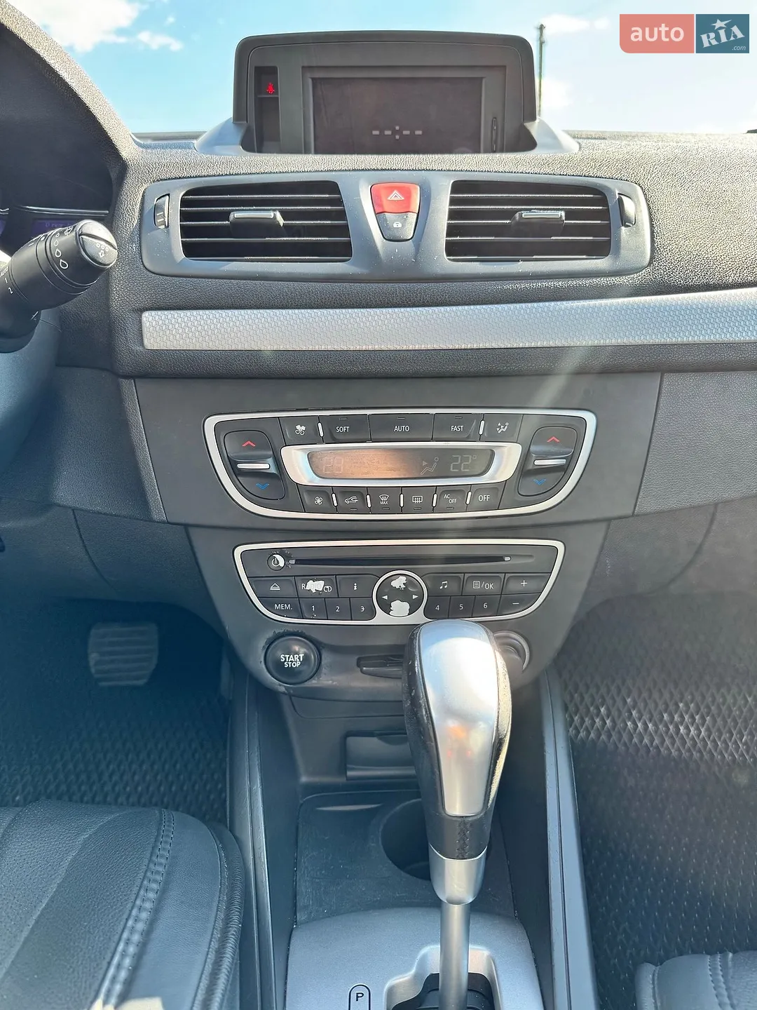 2010 Renault Megane - мініатюра 13