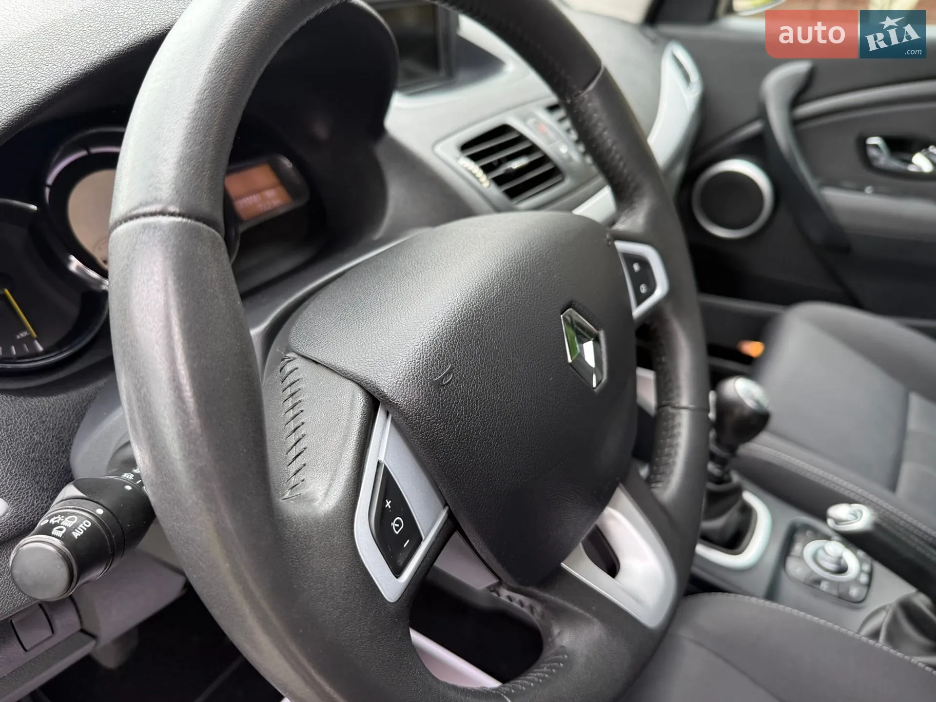 2012 Renault Megane - мініатюра 42