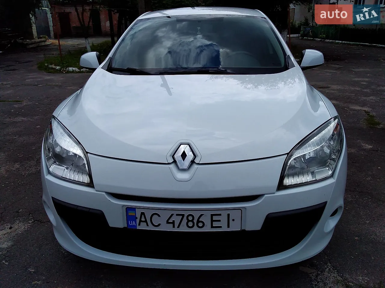 2010 Renault Megane - мініатюра 12