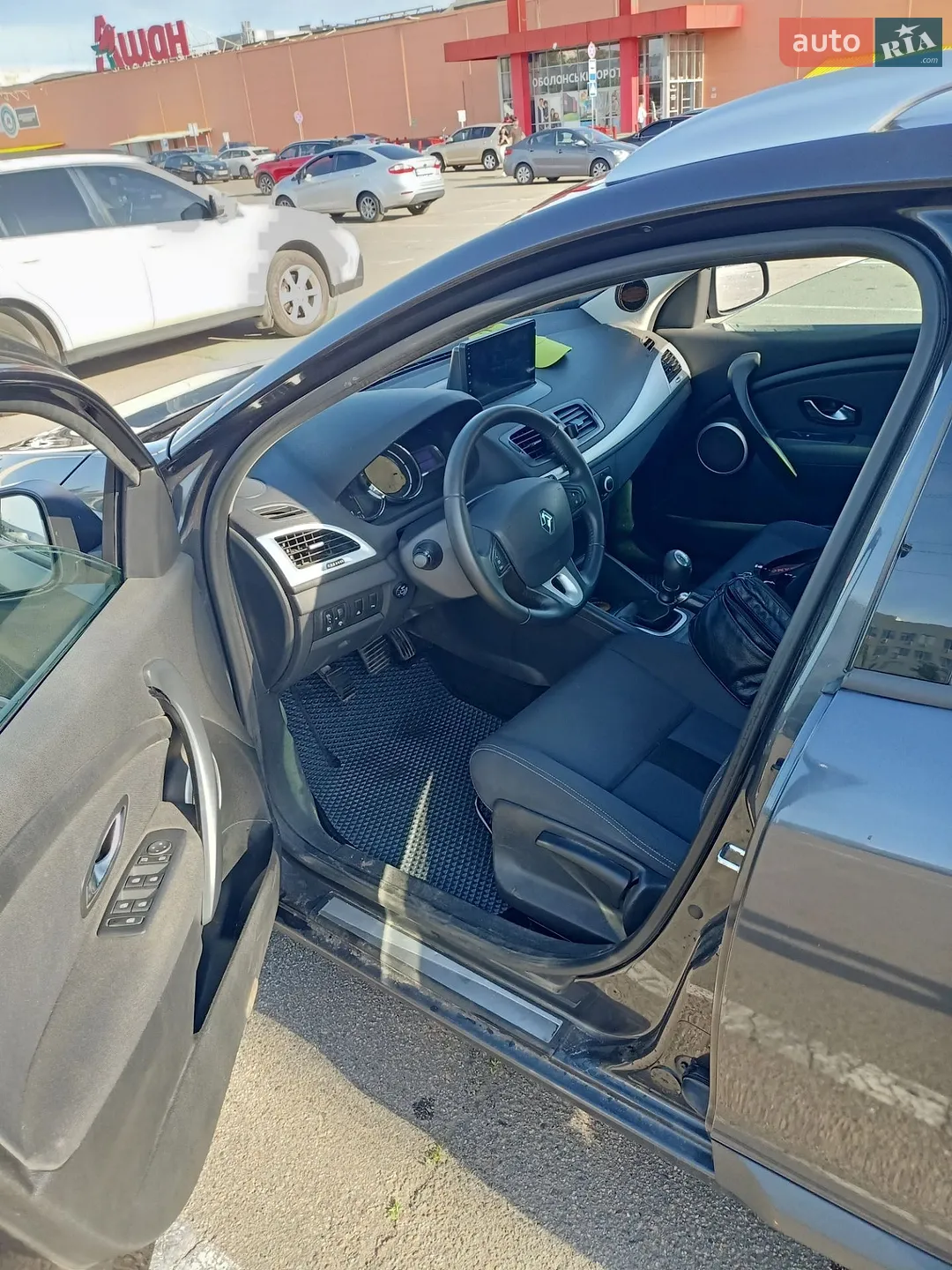 2010 Renault Megane - мініатюра 8