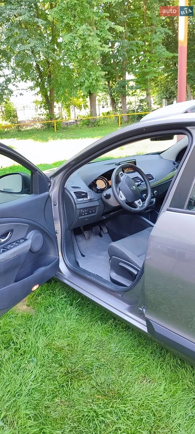 2012 Renault Megane - мініатюра 30