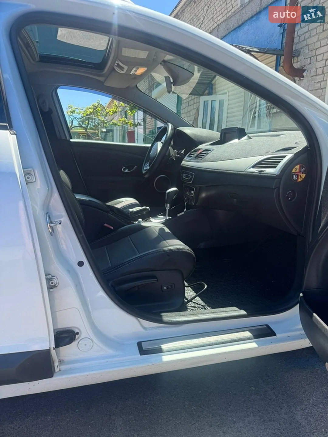 2010 Renault Megane - мініатюра 13