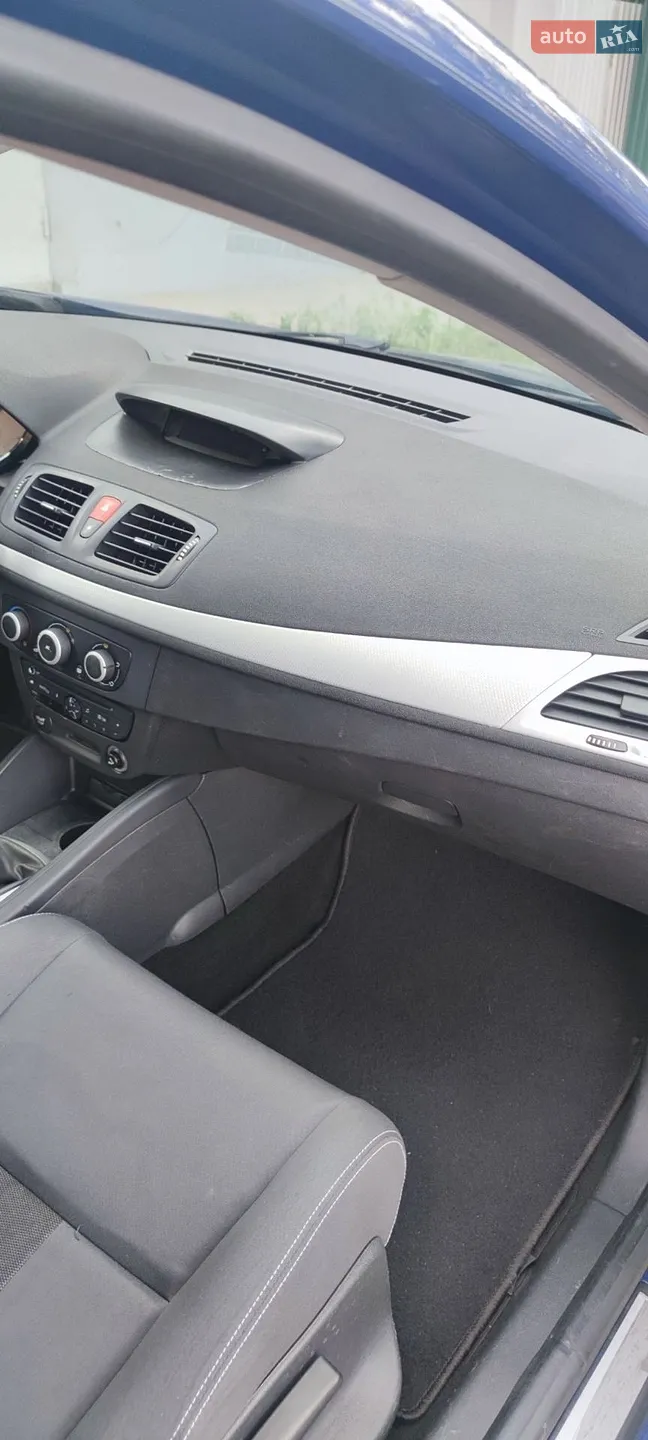 2011 Renault Megane - мініатюра 17