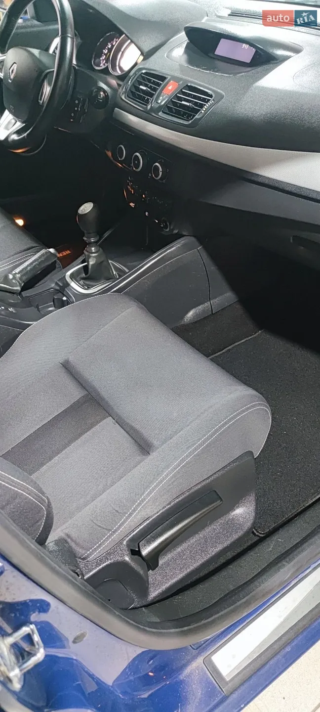 2011 Renault Megane - мініатюра 21