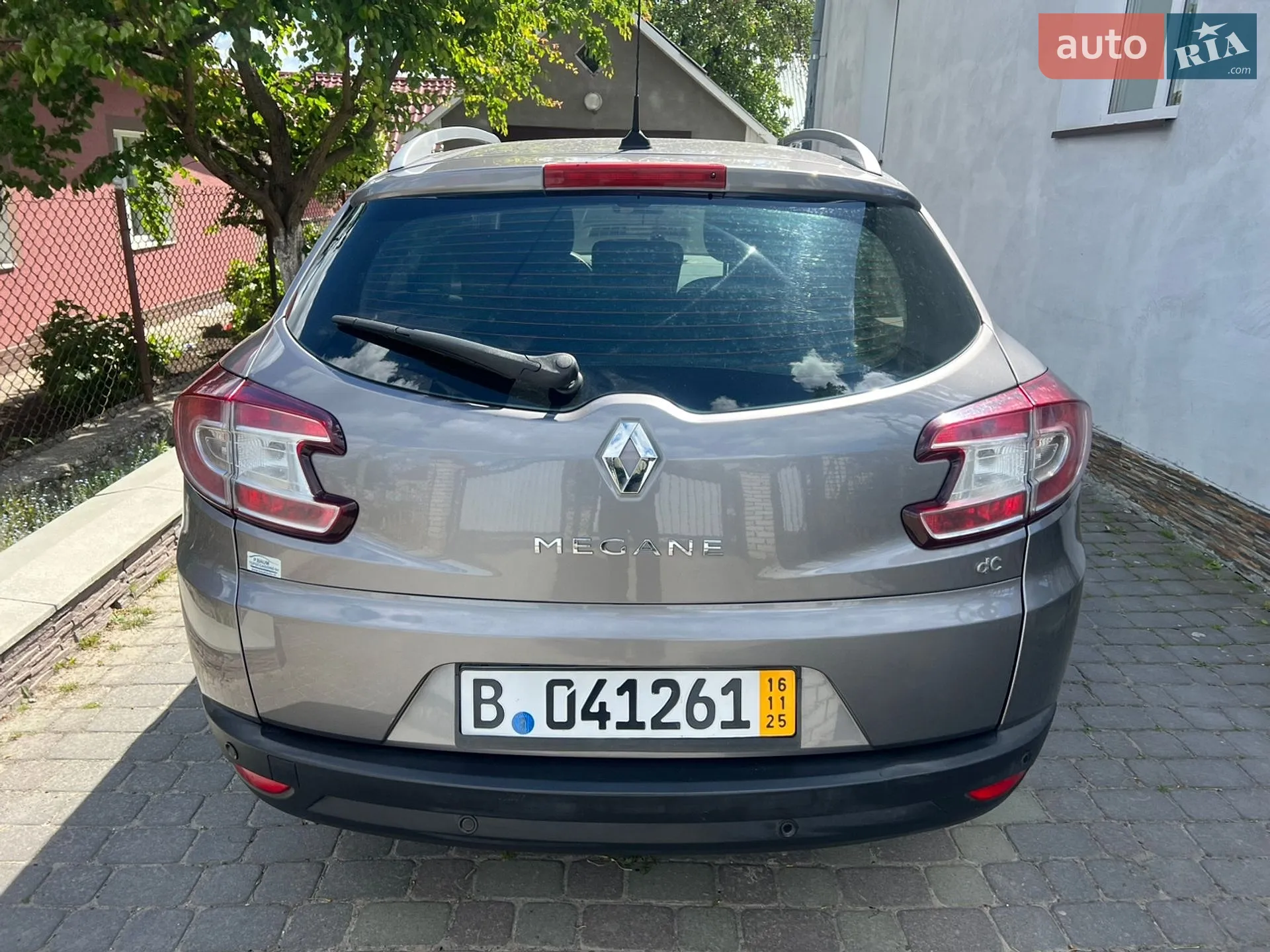2010 Renault Megane - мініатюра 21