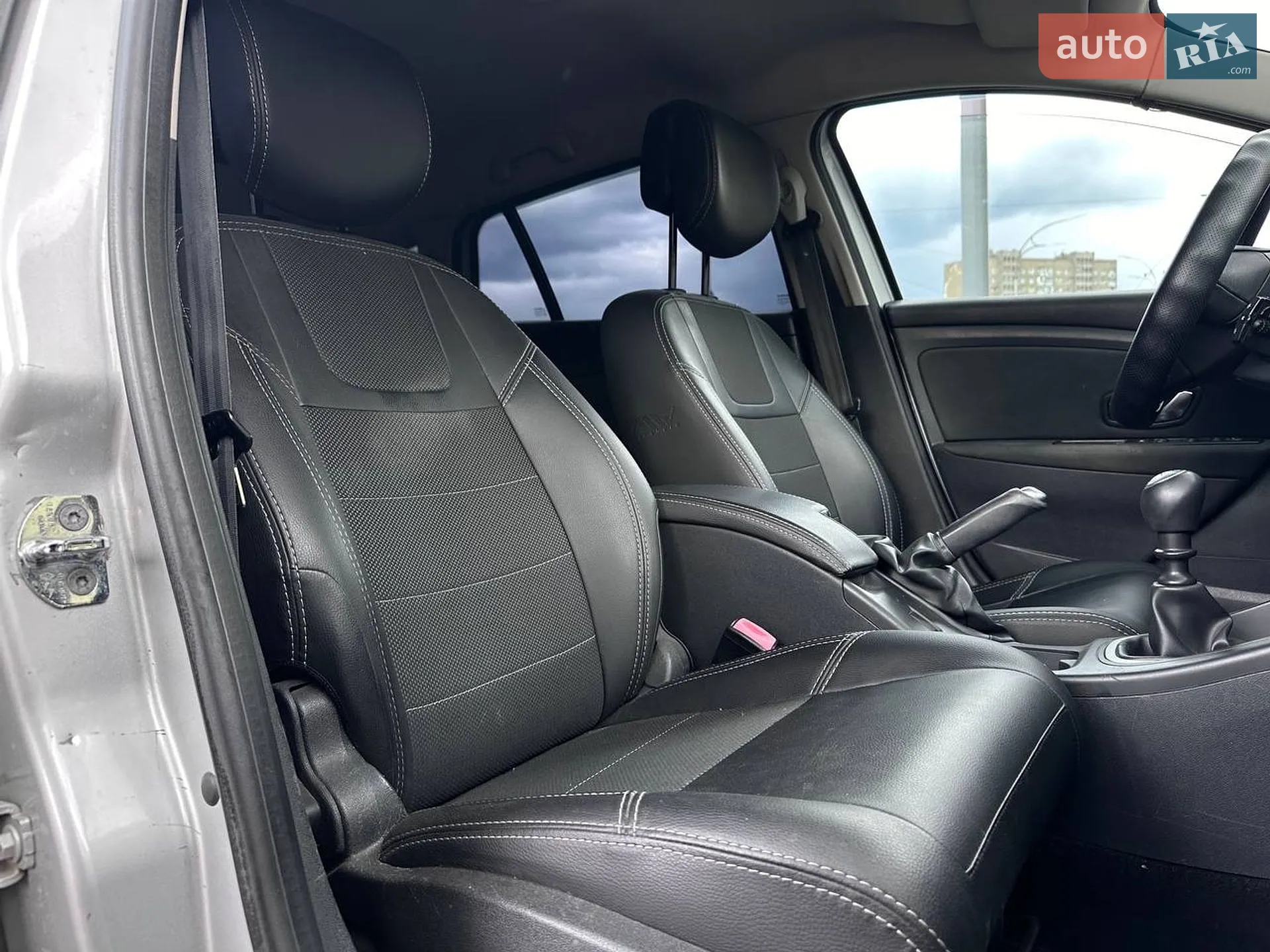 2010 Renault Megane - мініатюра 12