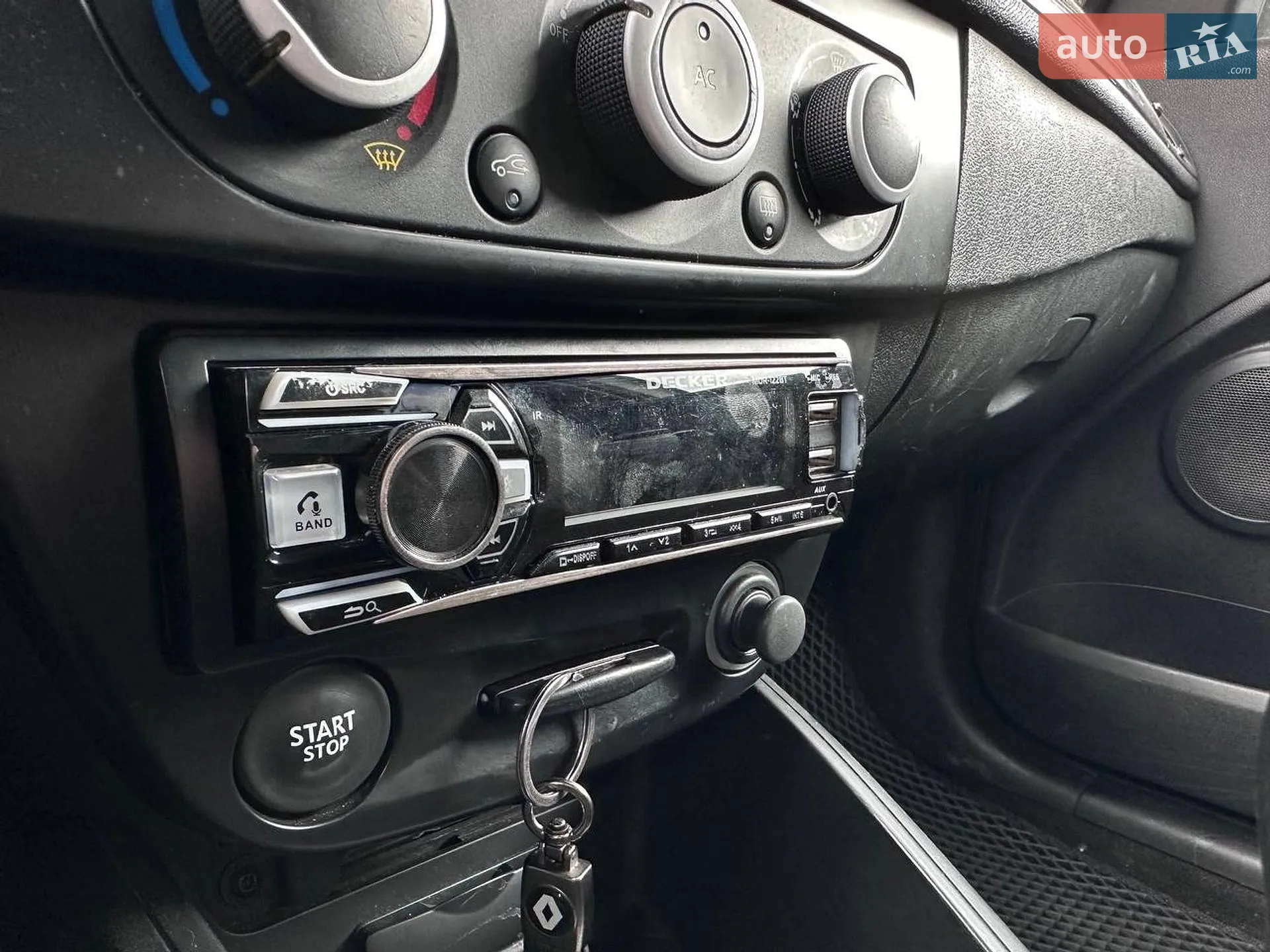 2010 Renault Megane - мініатюра 17