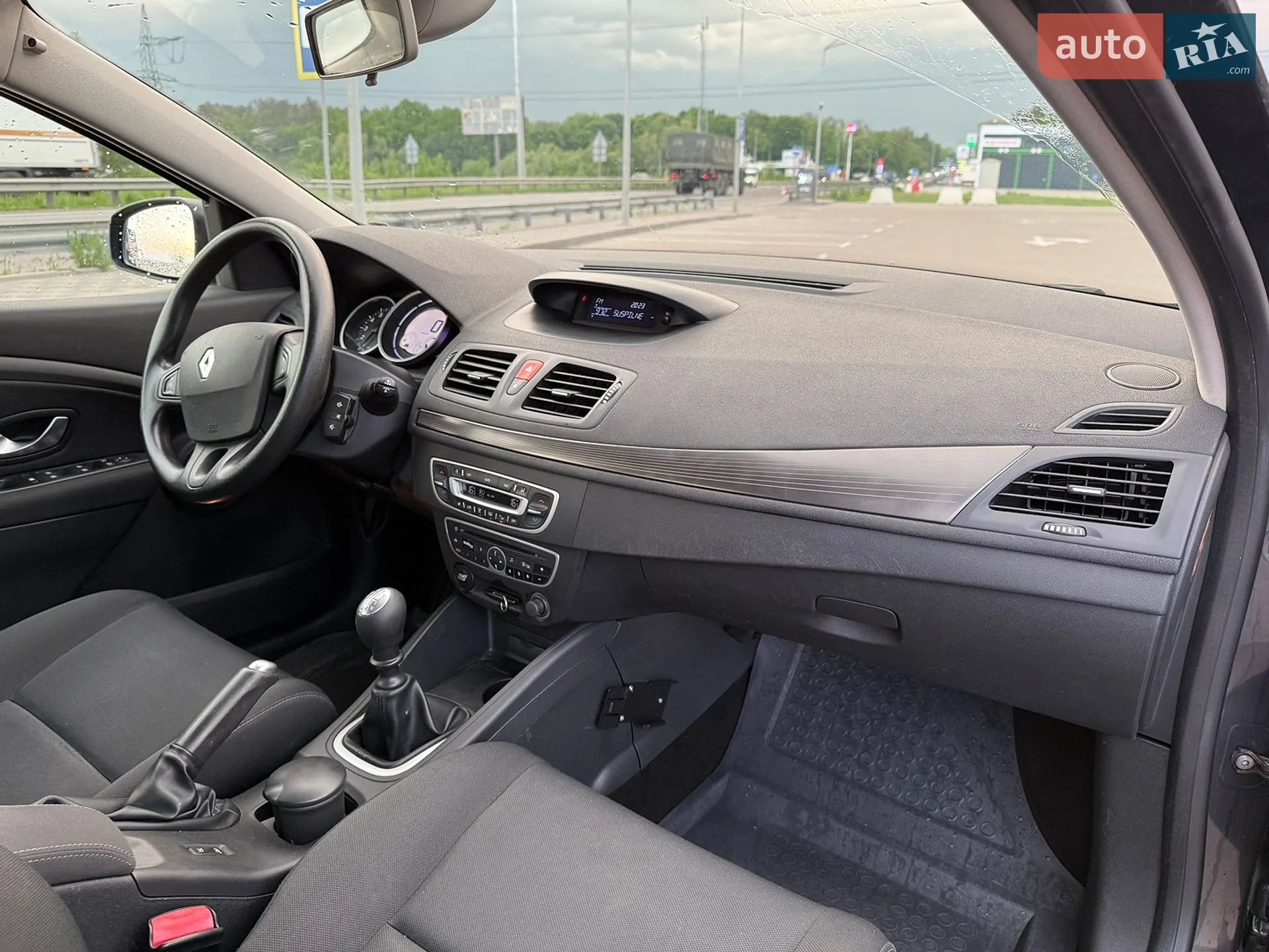 2010 Renault Megane - мініатюра 25
