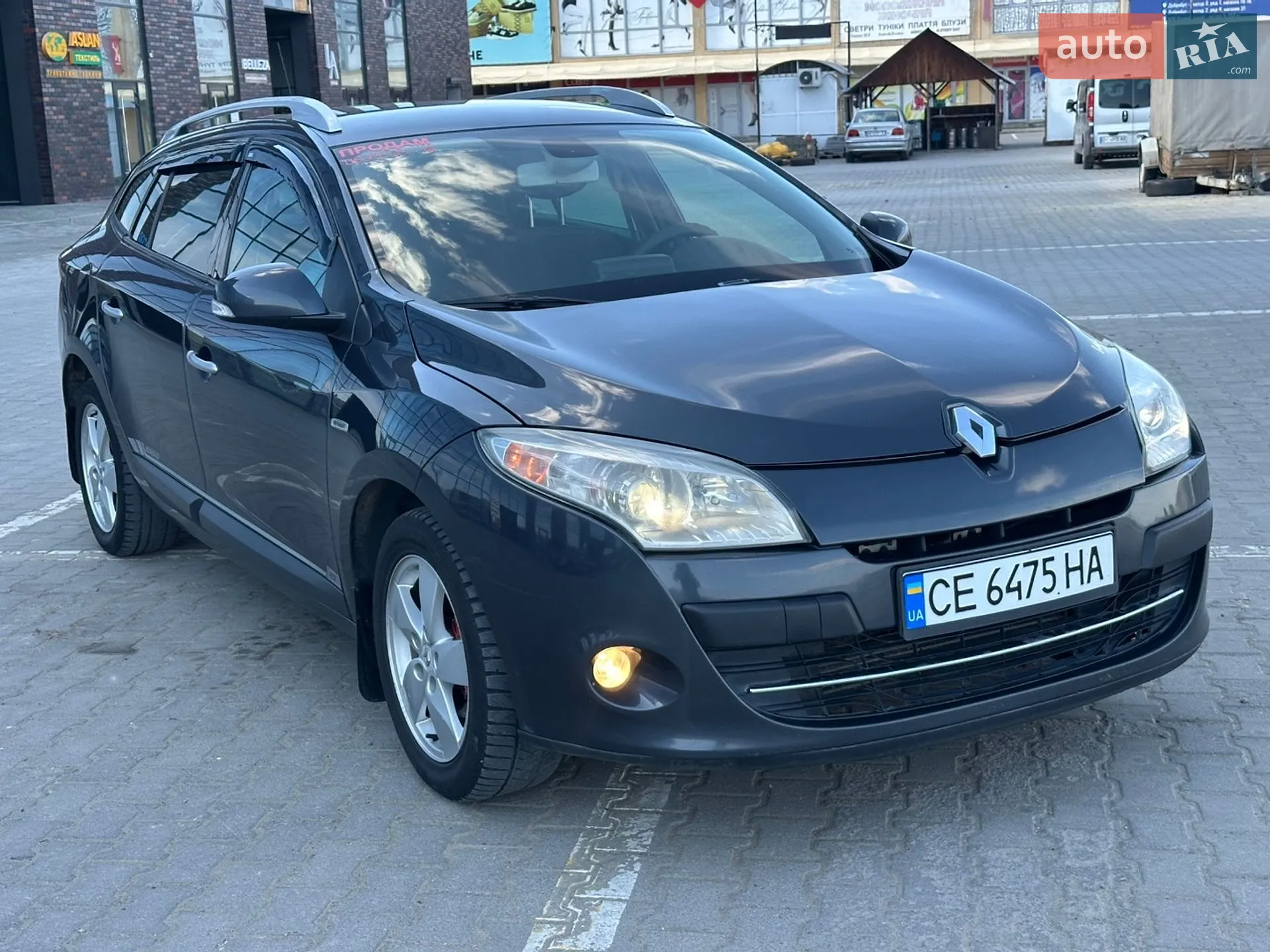 2010 Renault Megane - мініатюра 8