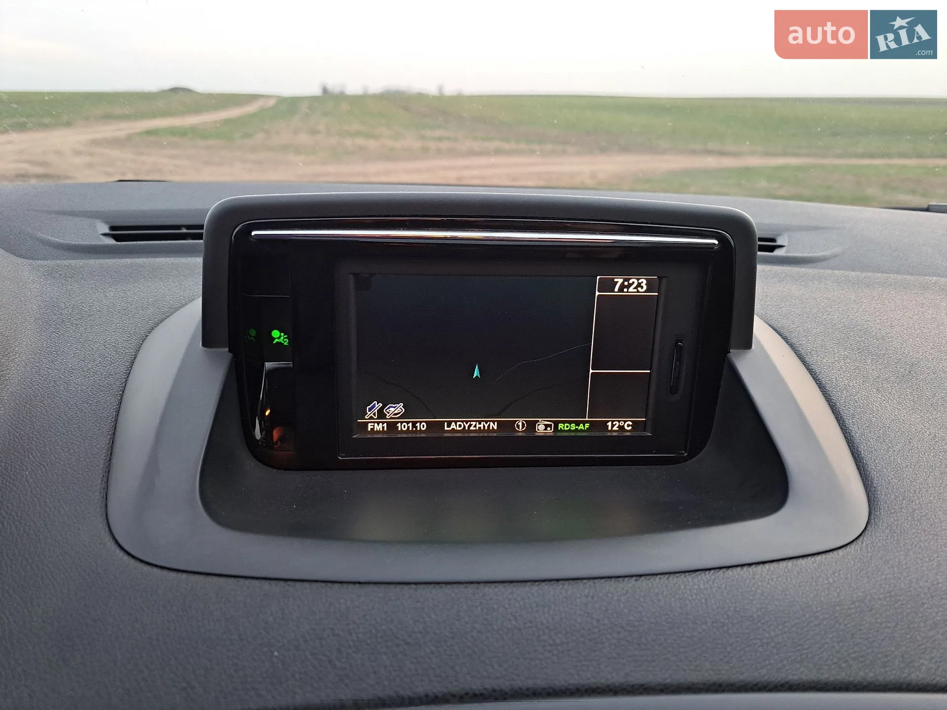 2015 Renault Megane - мініатюра 21