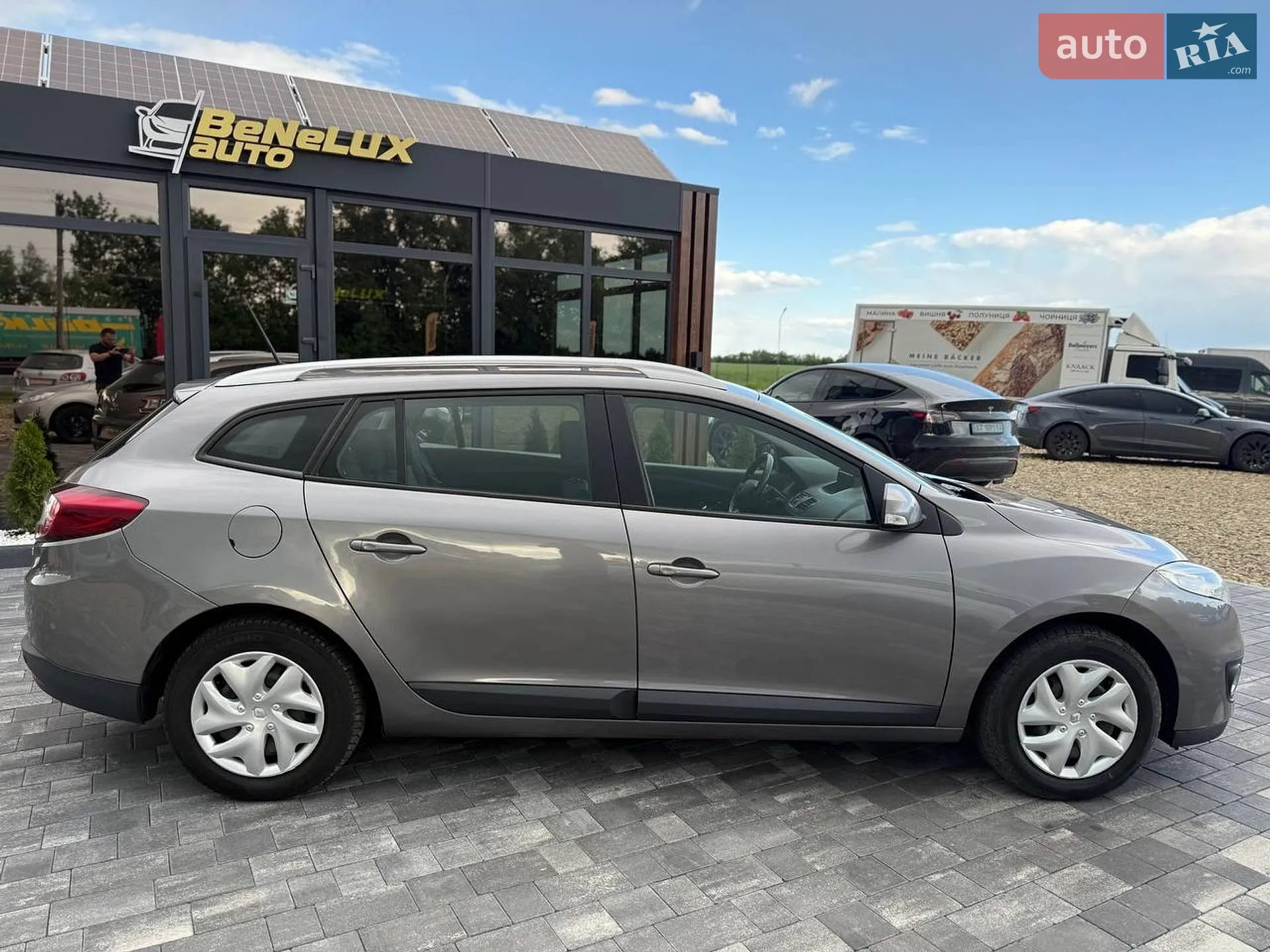 2013 Renault Megane - мініатюра 9
