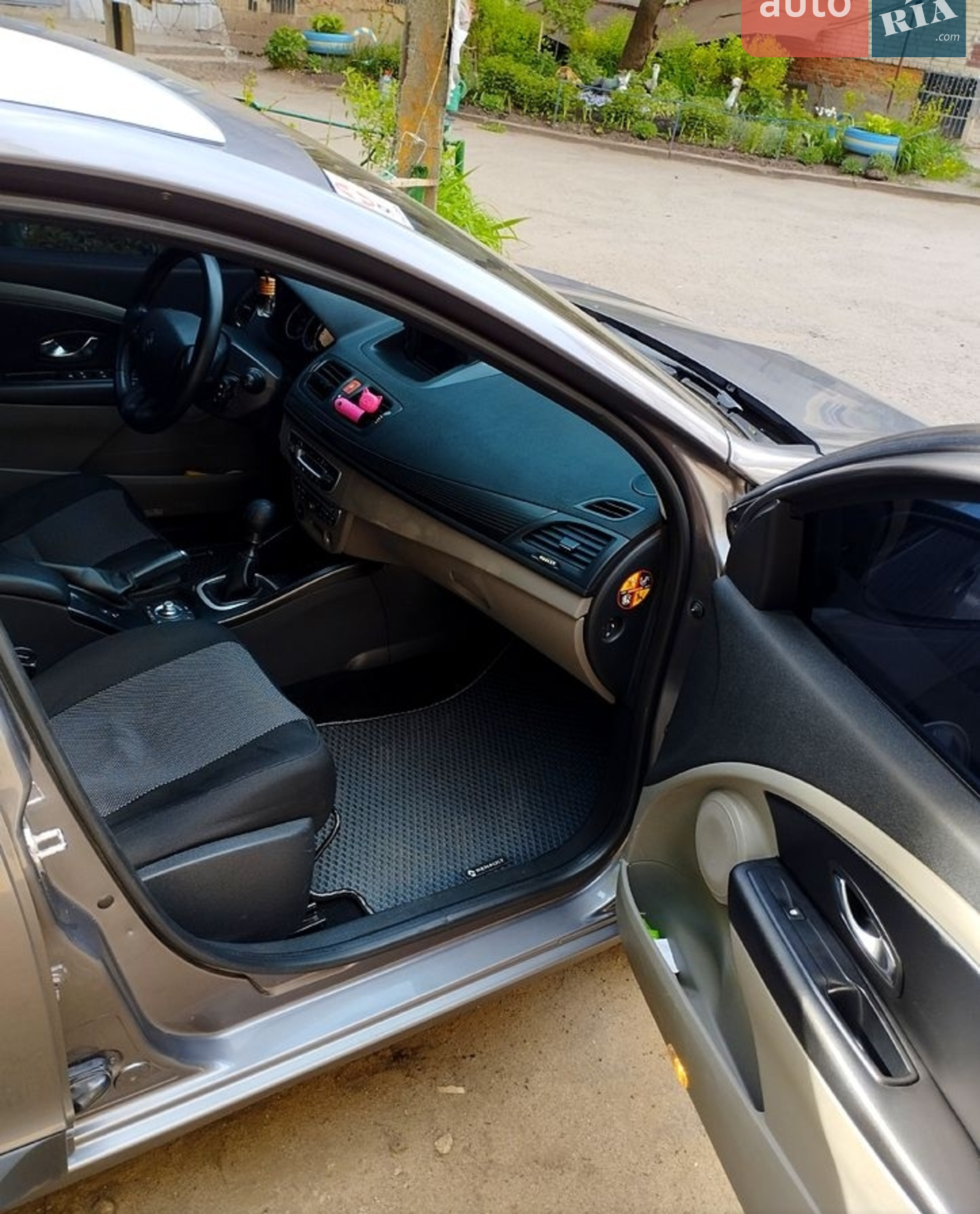 2010 Renault Megane - фото 1