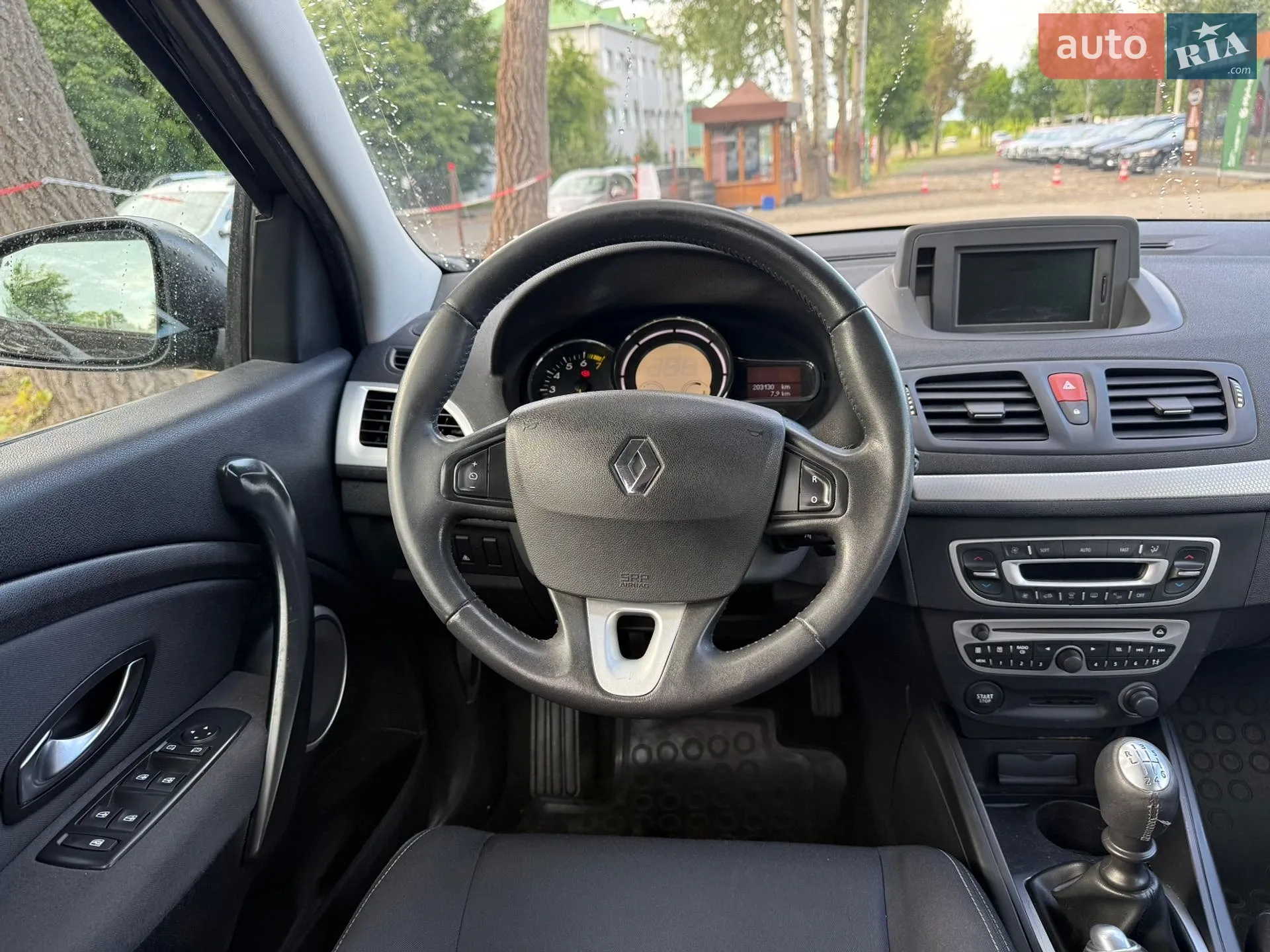 2010 Renault Megane - мініатюра 8