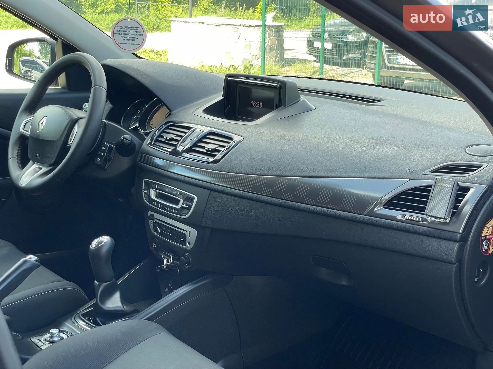 2012 Renault Megane - мініатюра 32