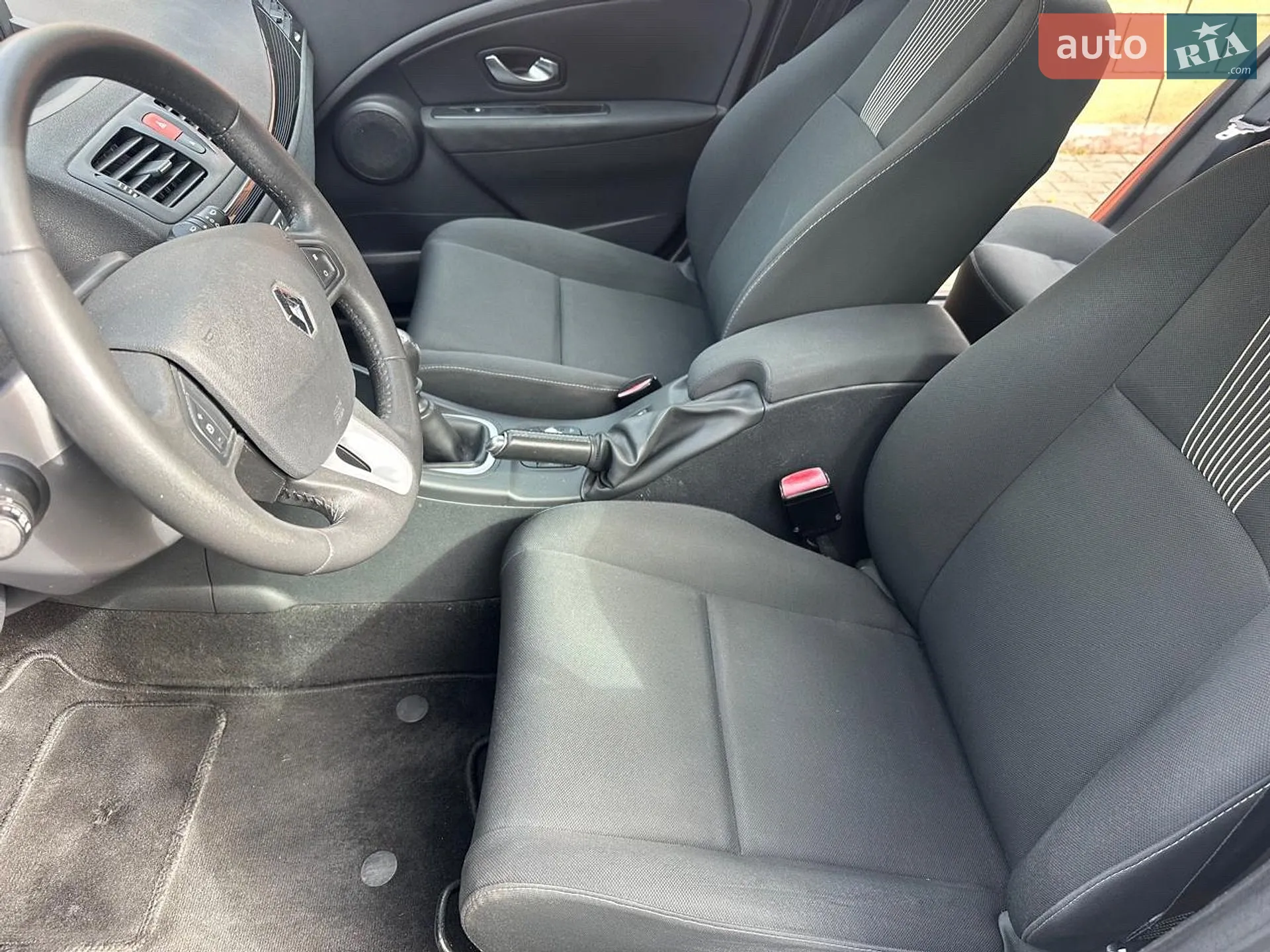 2010 Renault Megane - мініатюра 30