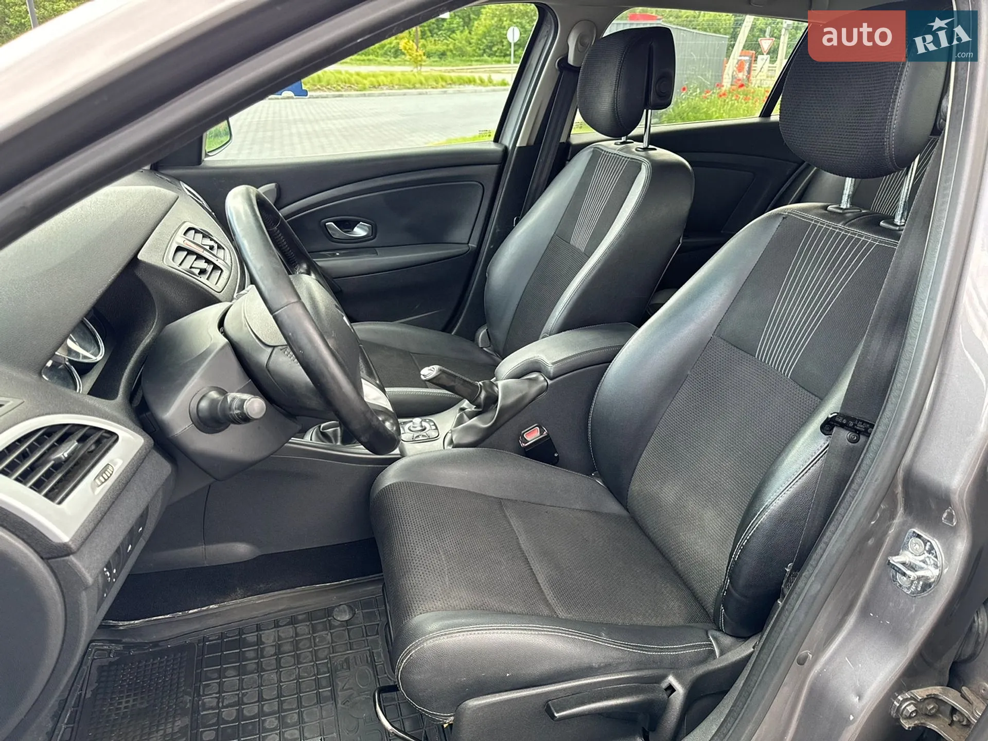 2010 Renault Megane - мініатюра 7