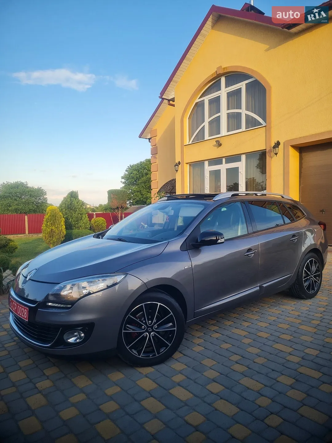 2013 Renault Megane - мініатюра 12