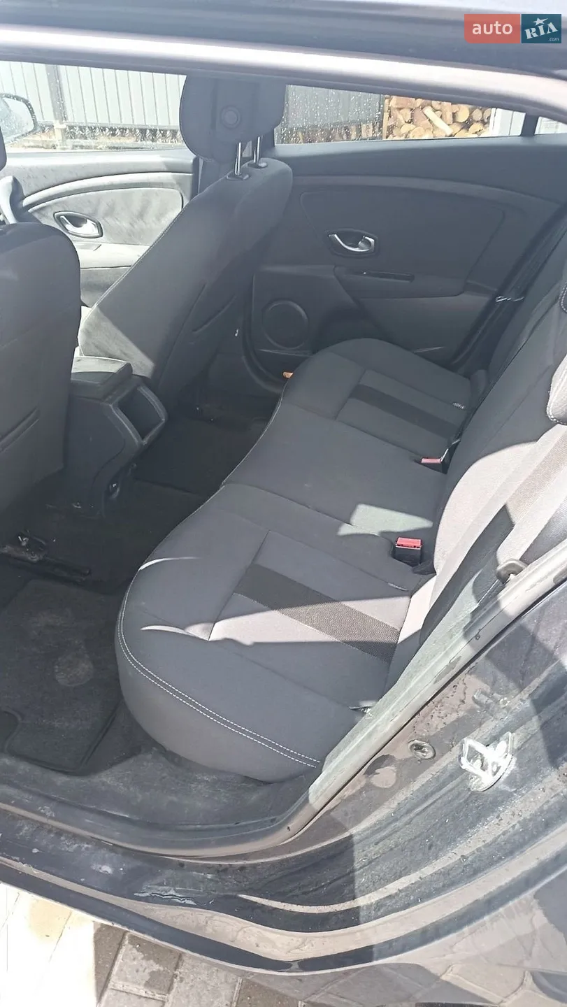 2010 Renault Megane - мініатюра 11