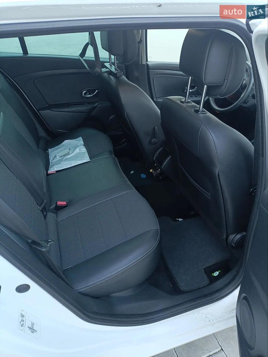 2013 Renault Megane - мініатюра 9