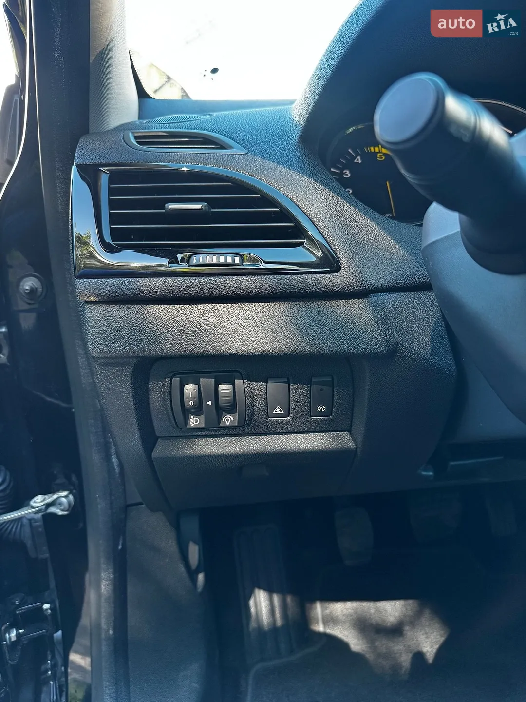2013 Renault Megane - мініатюра 26