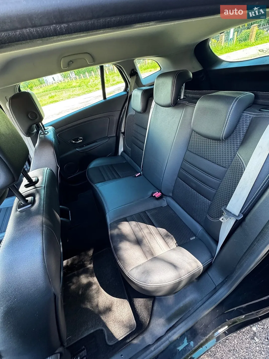 2013 Renault Megane - мініатюра 28