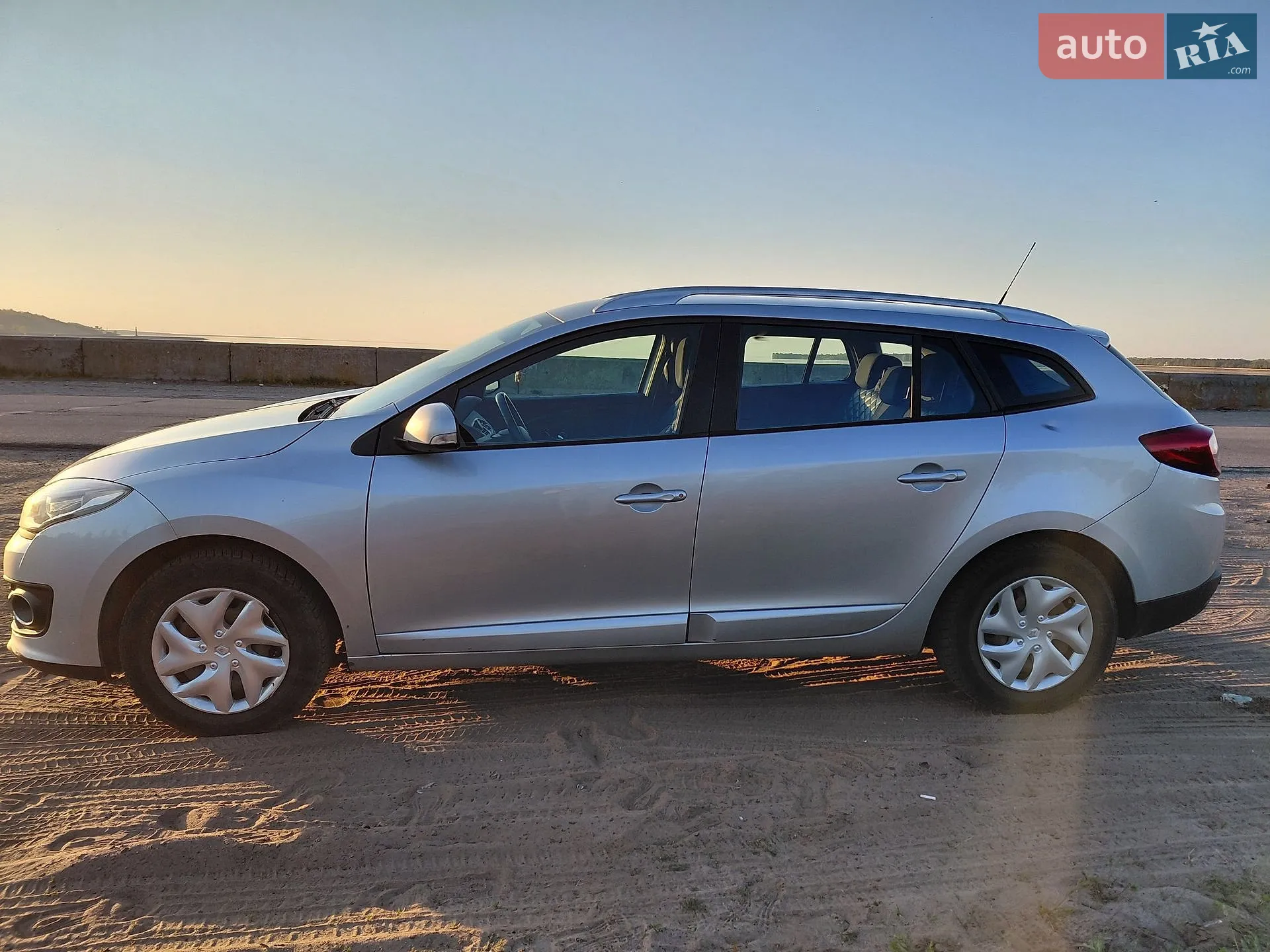 2014 Renault Megane - мініатюра 7
