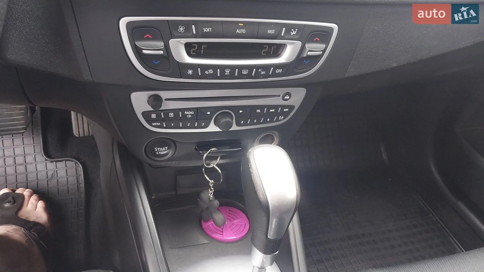 2011 Renault Megane - мініатюра 27