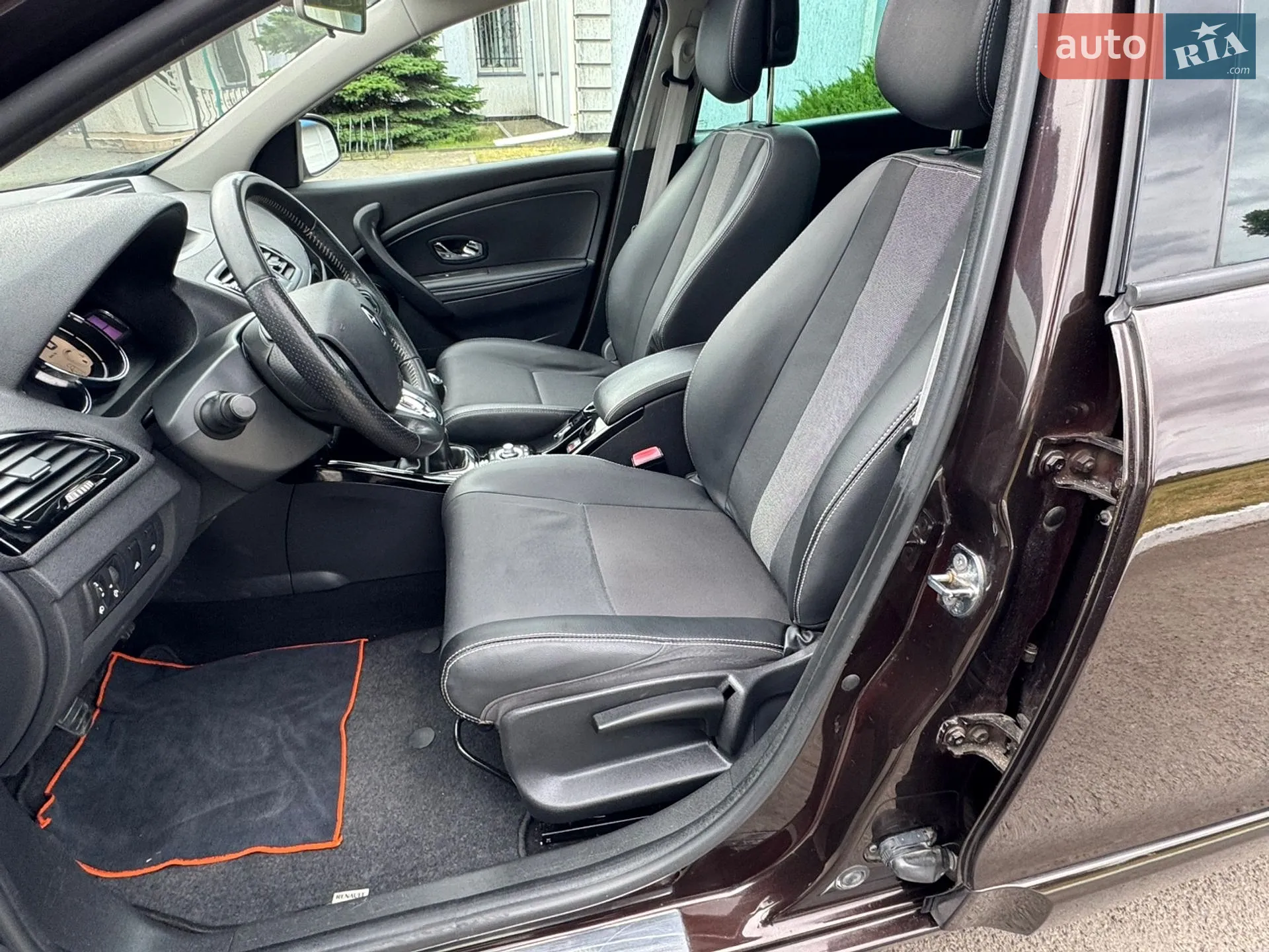 2013 Renault Megane - мініатюра 40