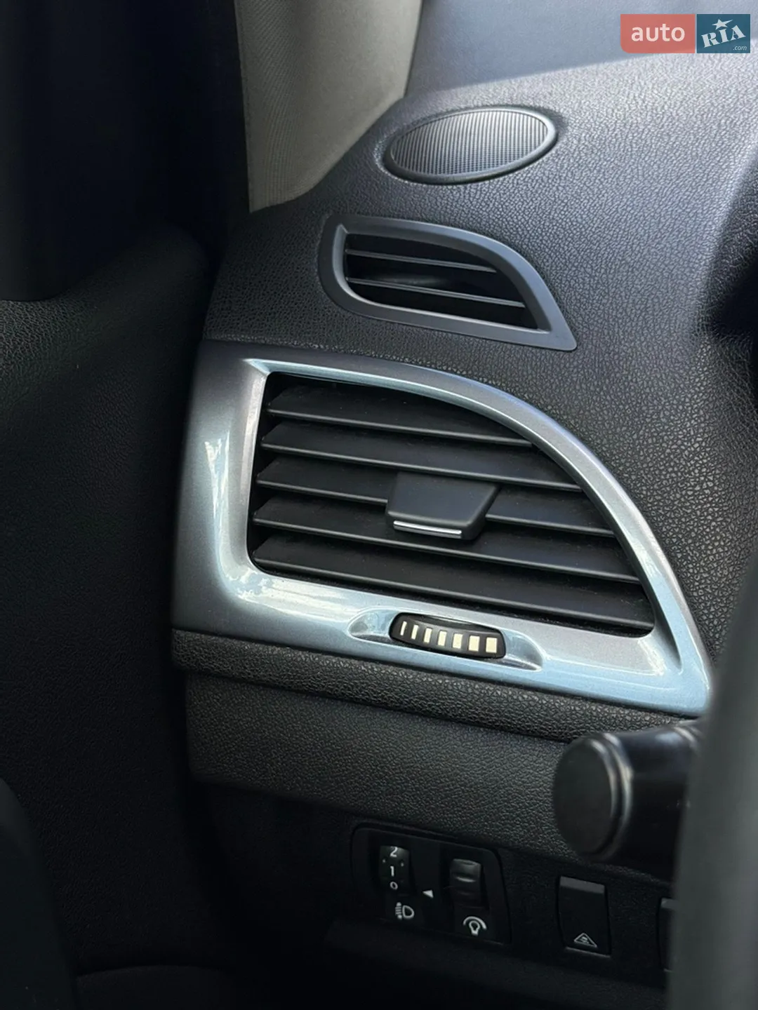 2010 Renault Megane - мініатюра 68