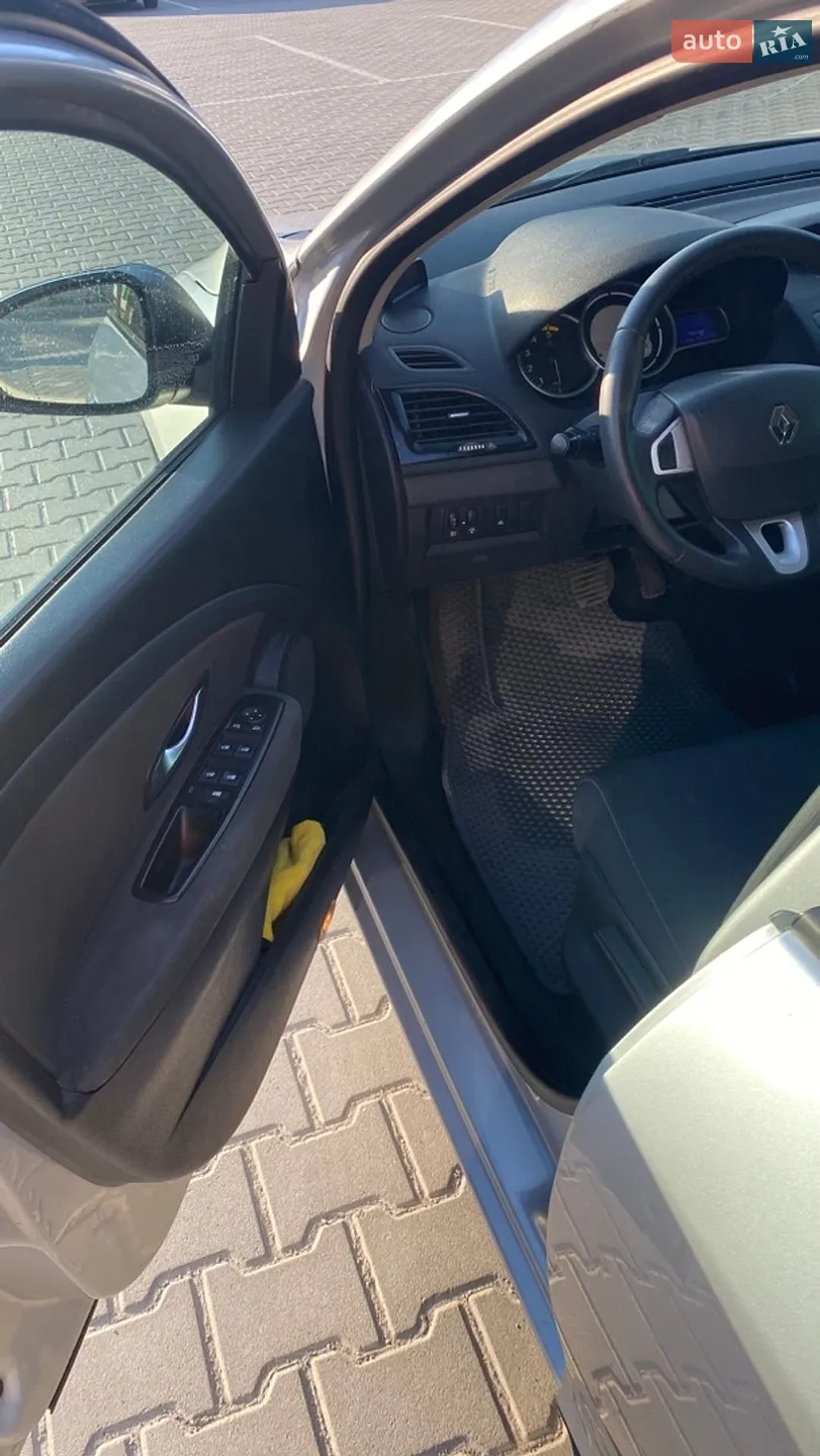 2011 Renault Megane - мініатюра 14