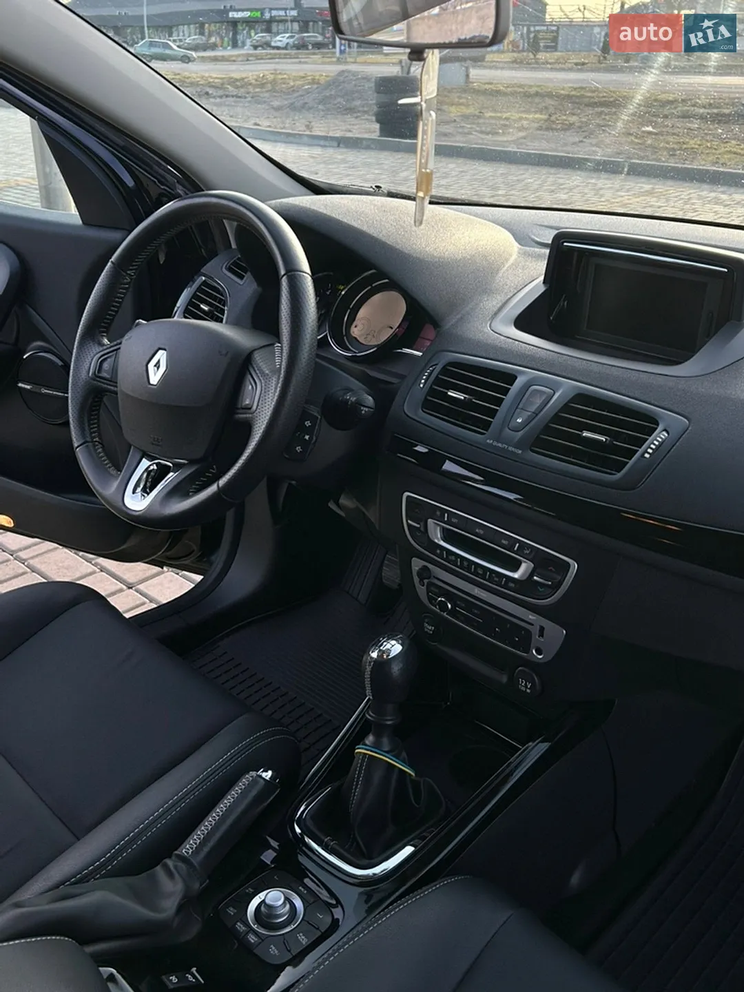 2013 Renault Megane - мініатюра 22