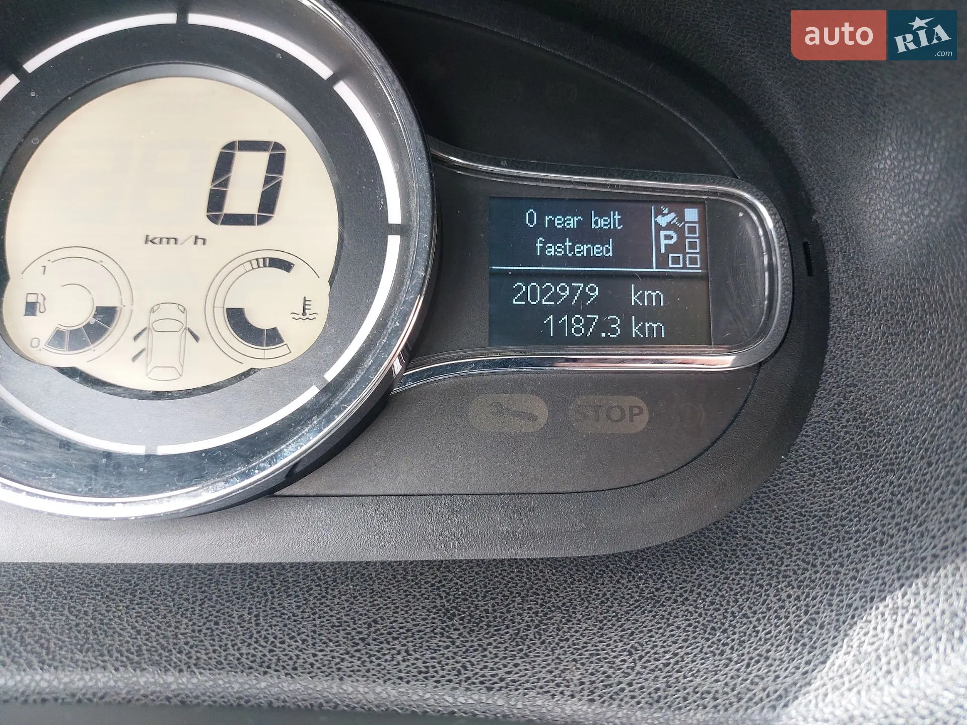 2012 Renault Megane - мініатюра 24