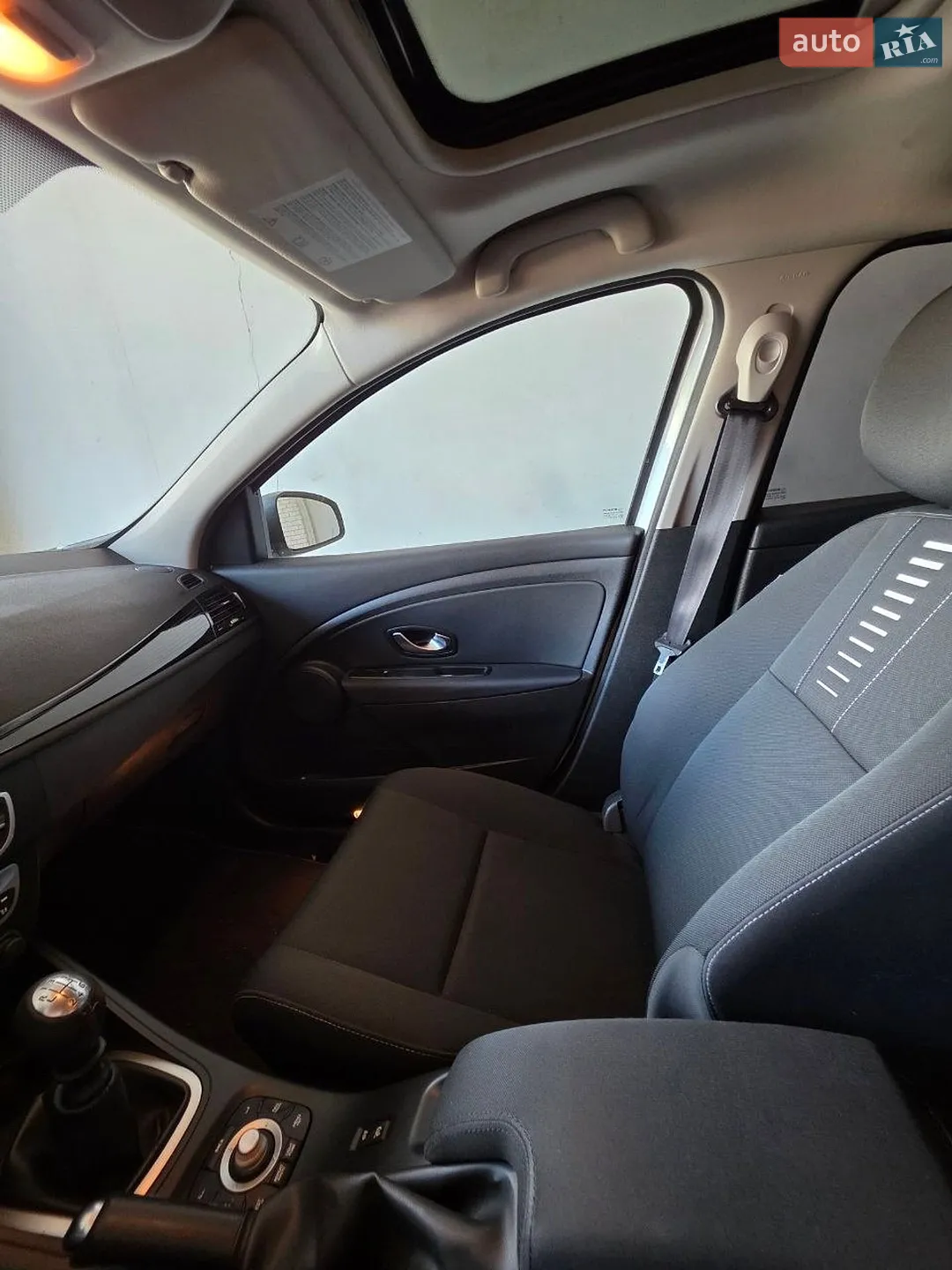 2011 Renault Megane - мініатюра 11