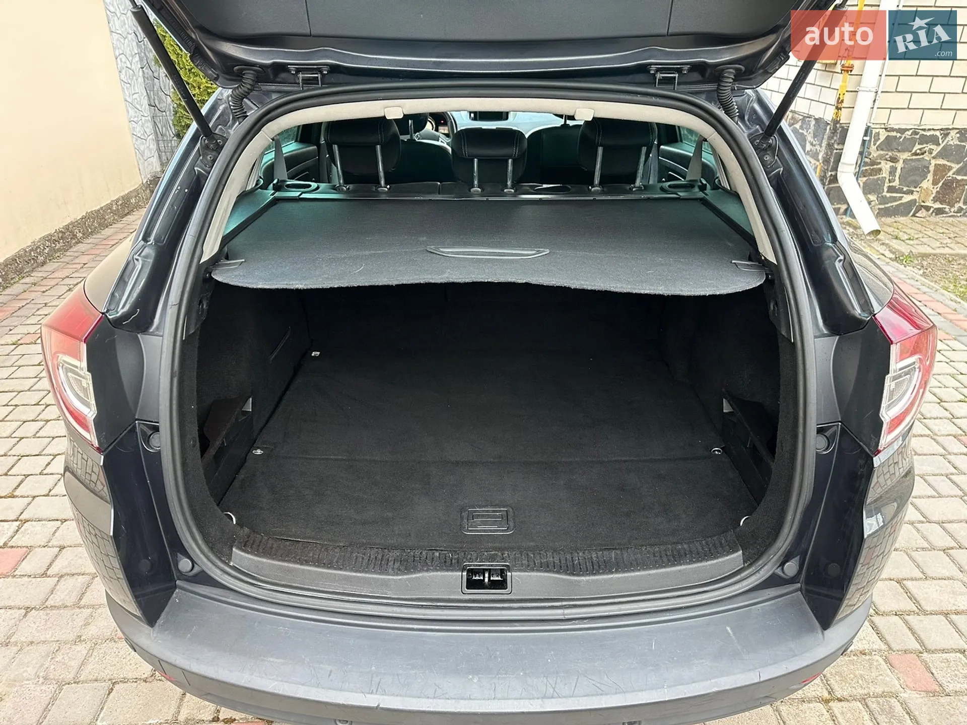 2012 Renault Megane - мініатюра 28