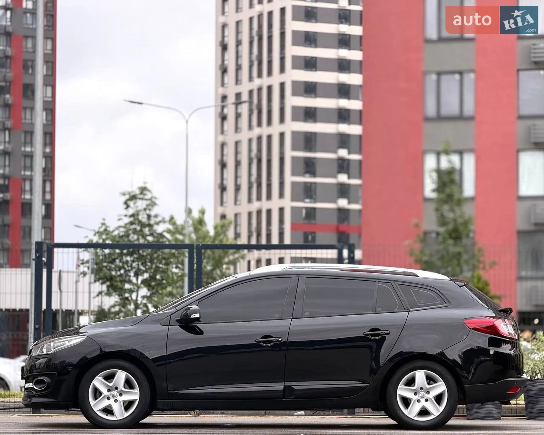 2015 Renault Megane - мініатюра 11