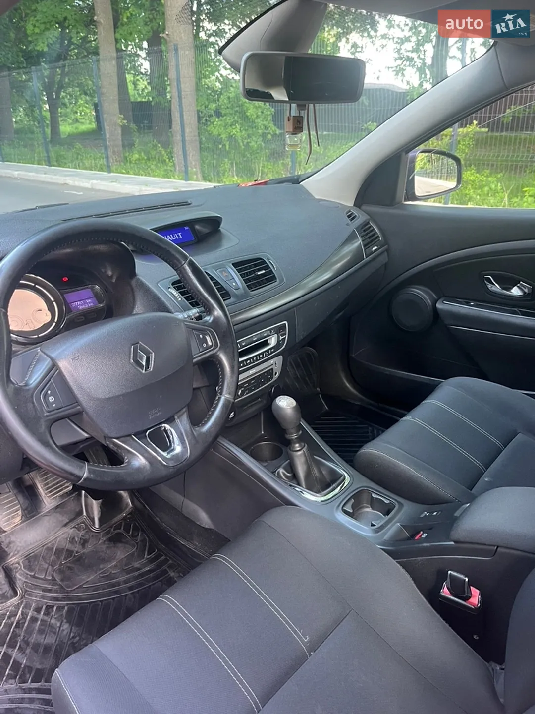 2014 Renault Megane - мініатюра 21
