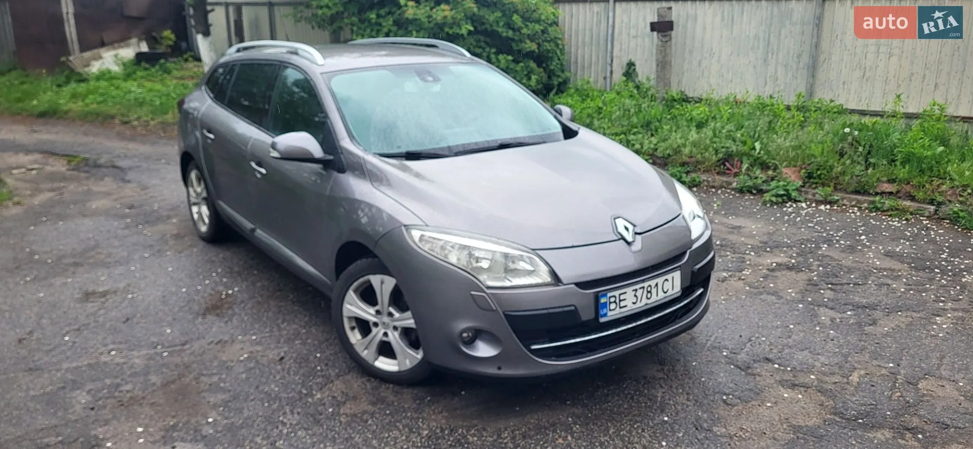 2010 Renault Megane - фото 1