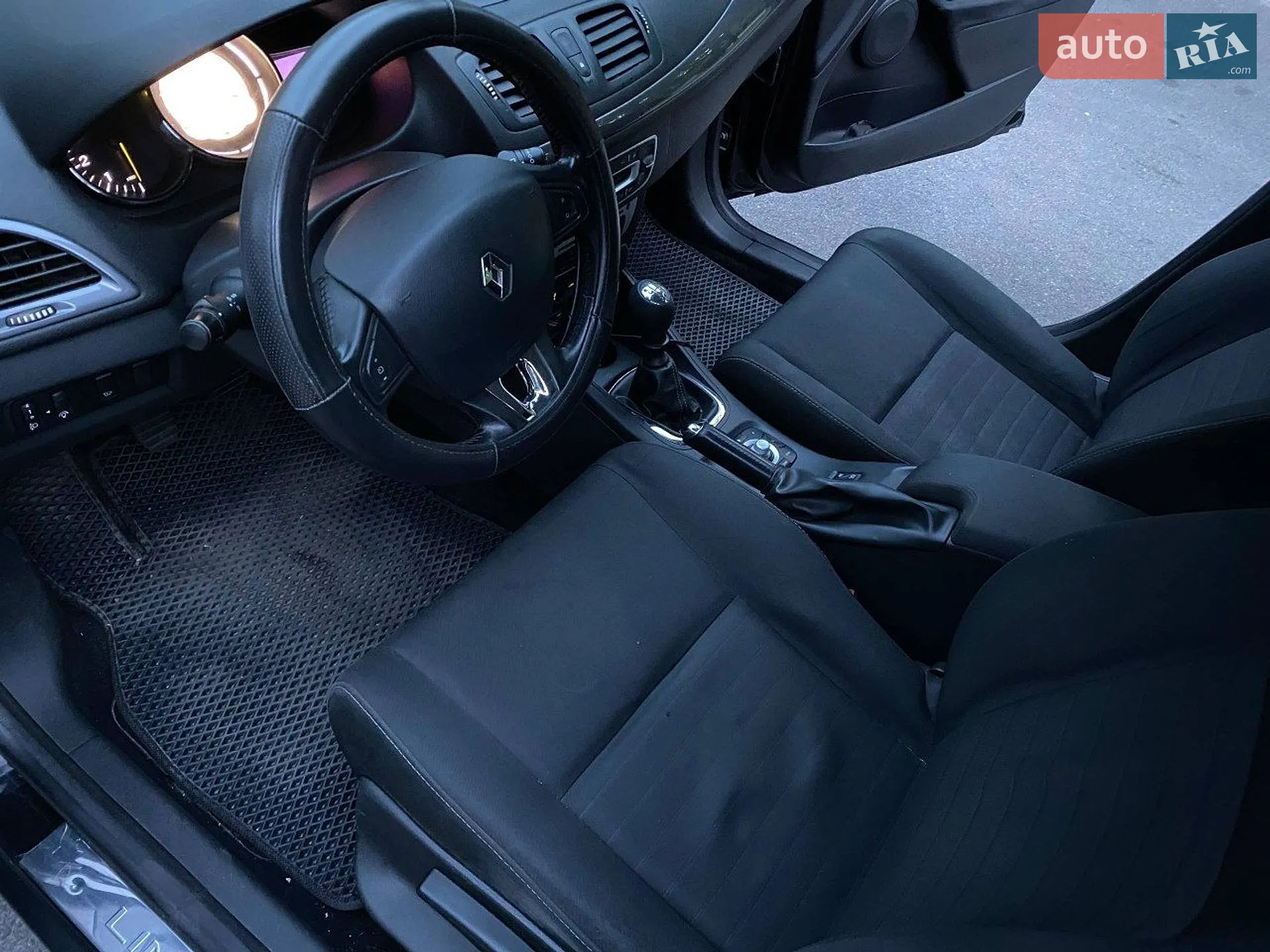 2015 Renault Megane - мініатюра 17