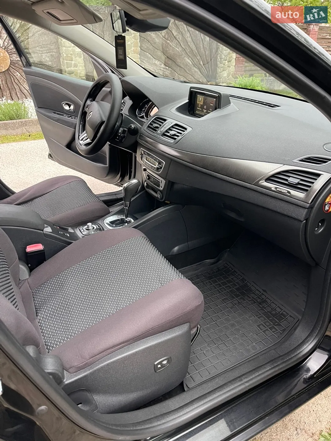2013 Renault Megane - мініатюра 23