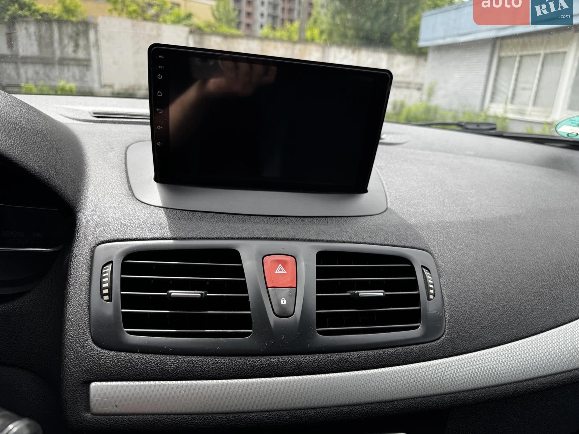 2010 Renault Megane - мініатюра 36