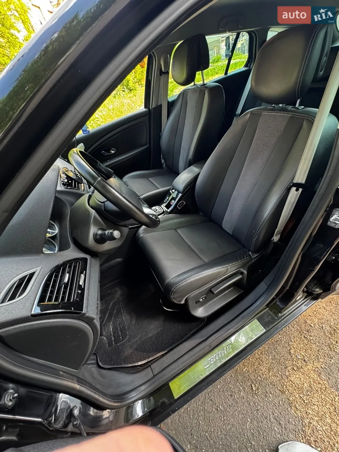 2012 Renault Megane - мініатюра 24