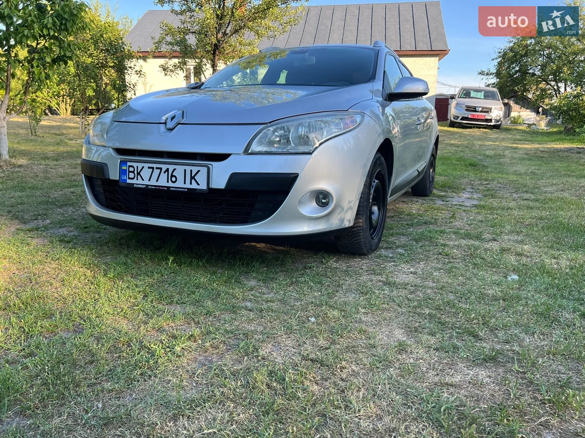 2010 Renault Megane - мініатюра 2