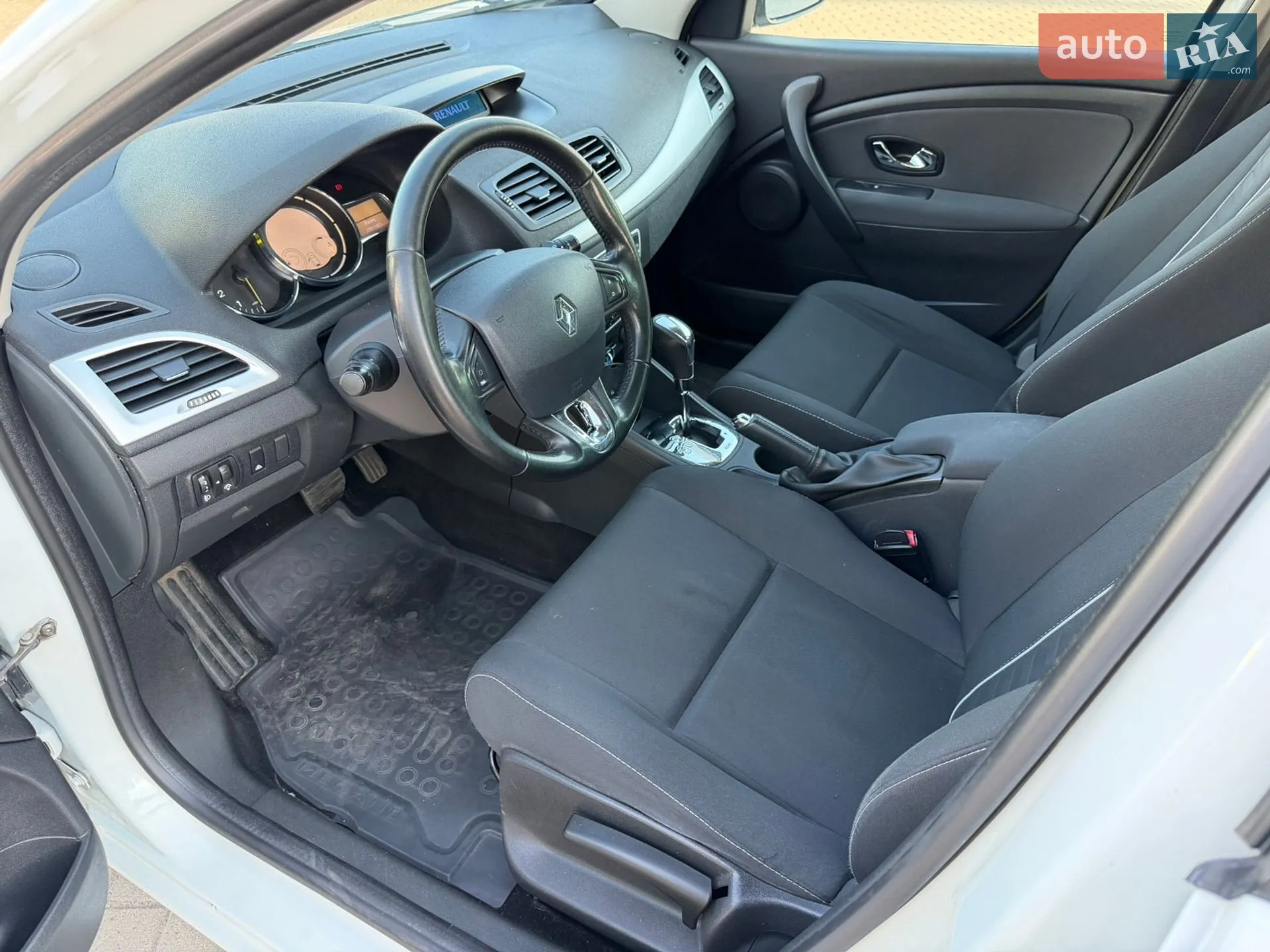 2013 Renault Megane - мініатюра 13