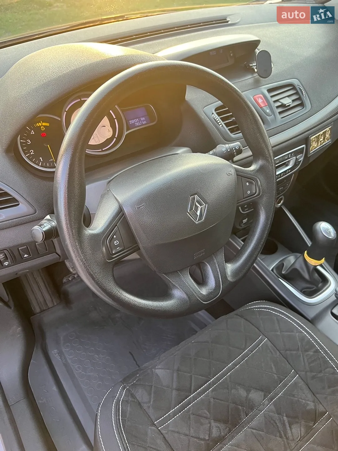 2011 Renault Megane - мініатюра 13