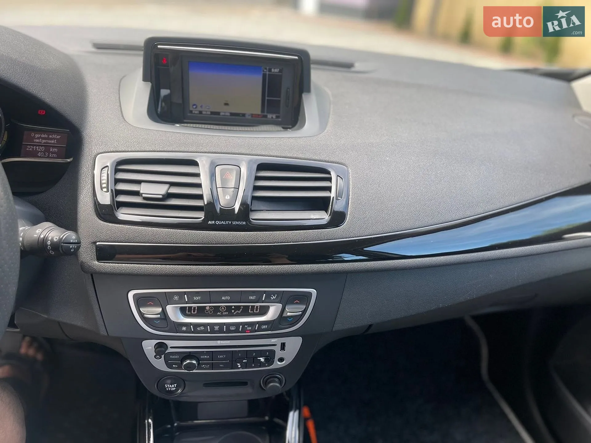 2012 Renault Megane - мініатюра 13