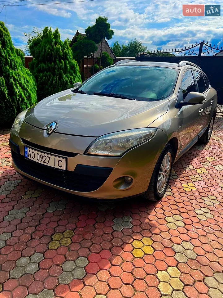 2010 Renault Megane - мініатюра 19