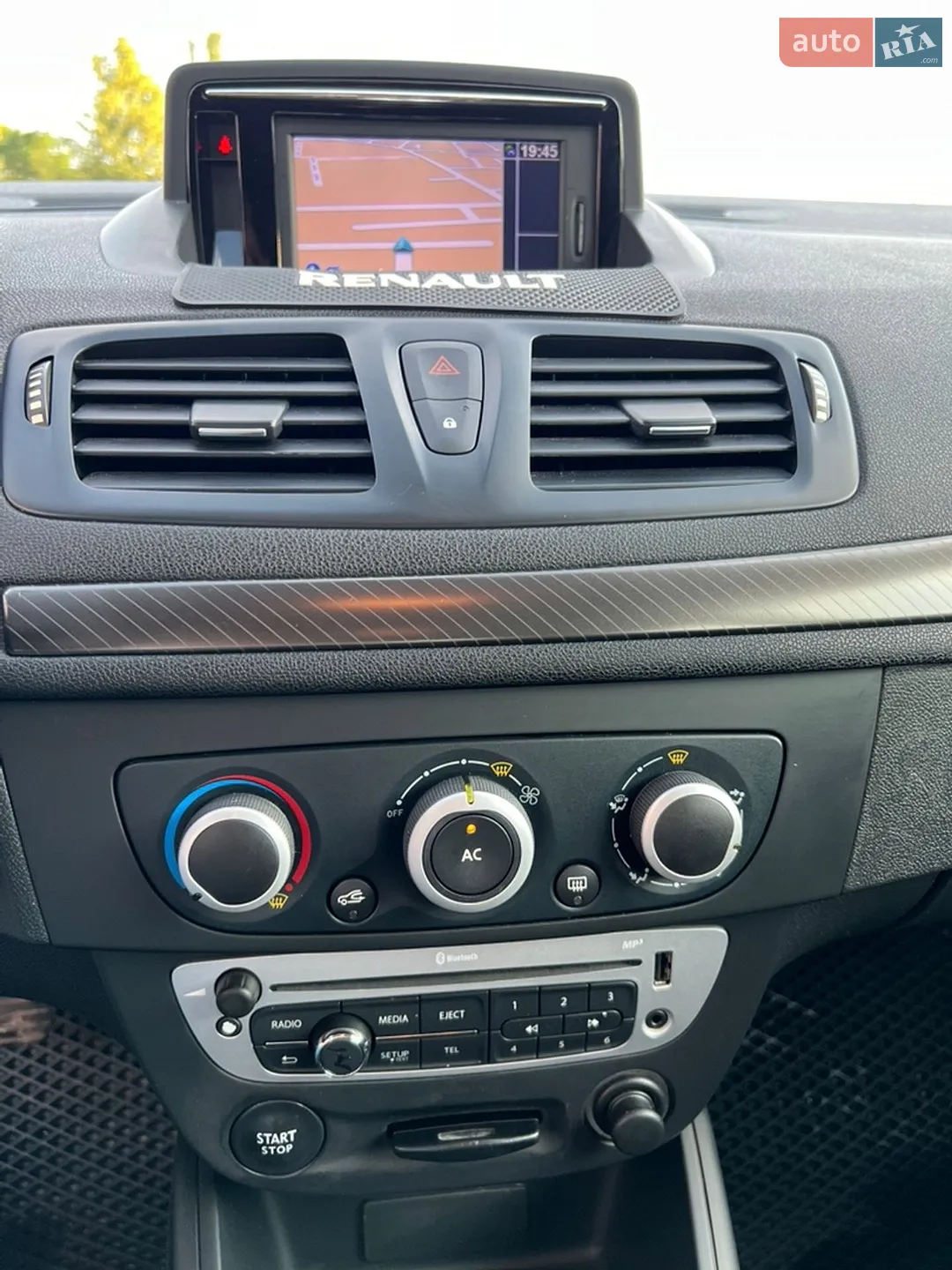 2012 Renault Megane - мініатюра 26
