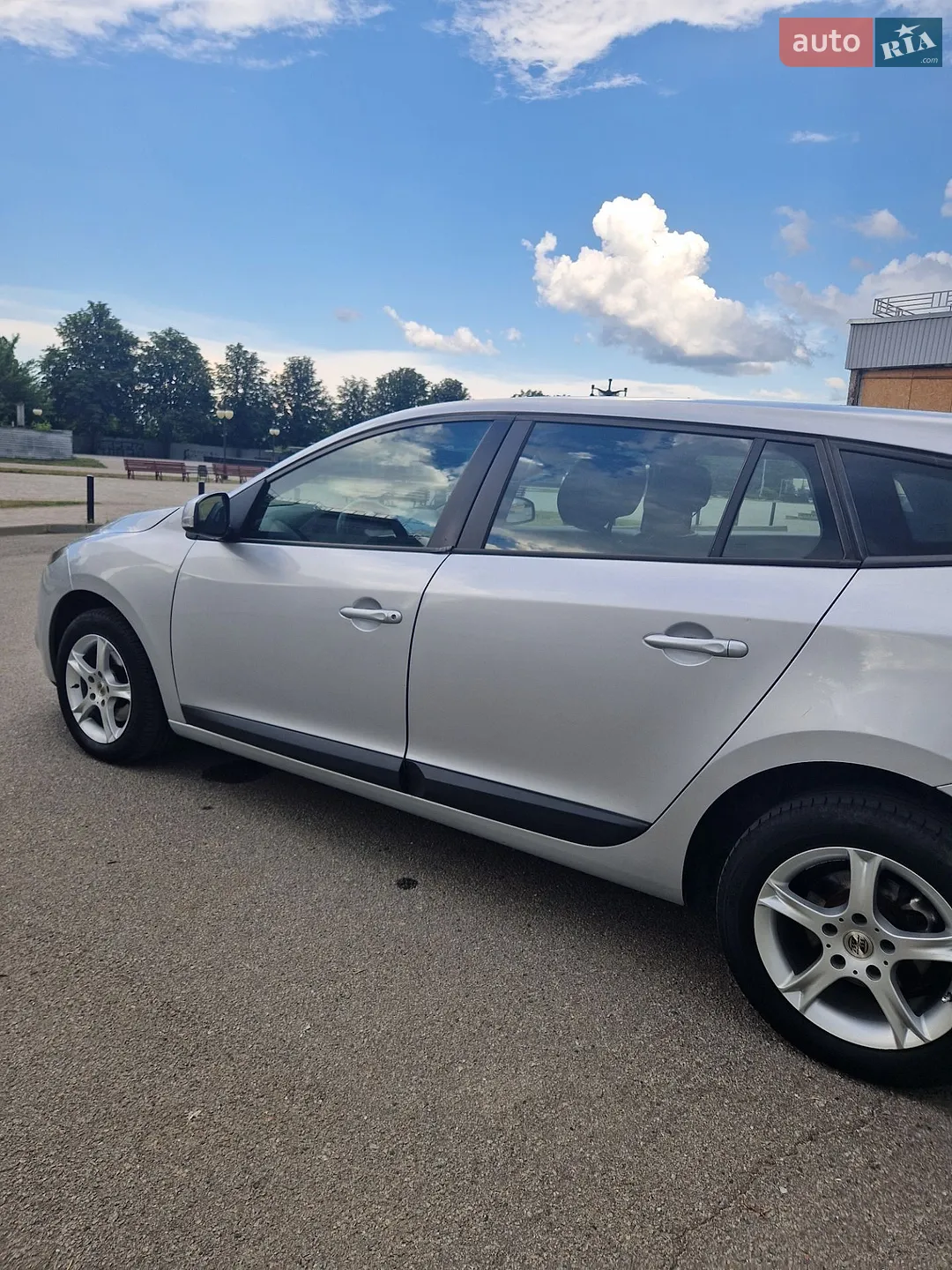 2010 Renault Megane - мініатюра 13