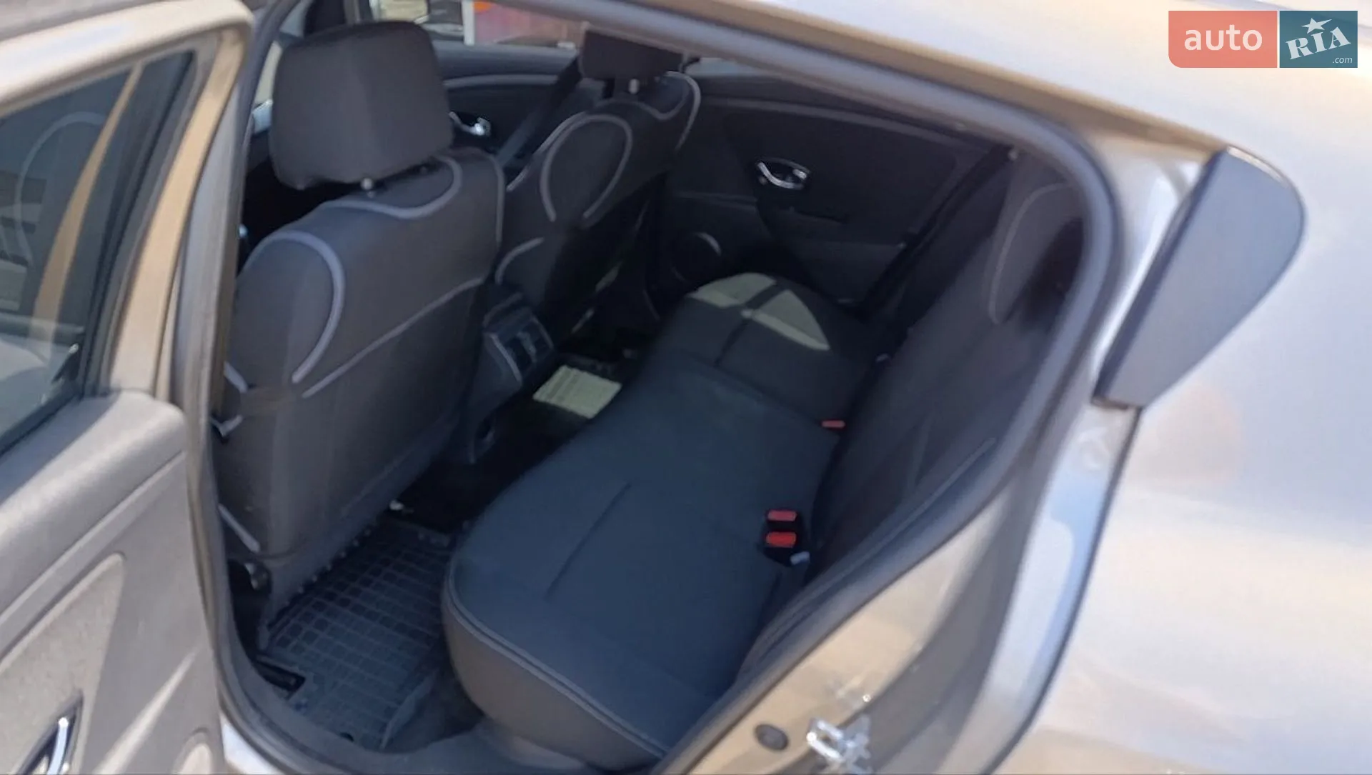2015 Renault Megane - мініатюра 8